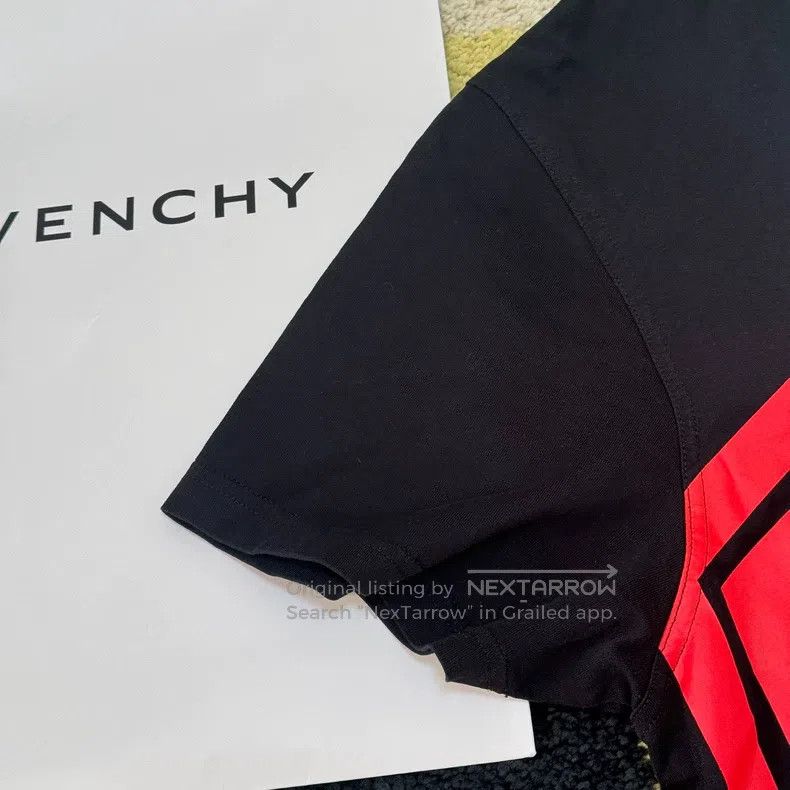 Givenchy Givenchy Letter Short Sleeve Size US XS / EU 42 / 0 - 5 Thumbnail