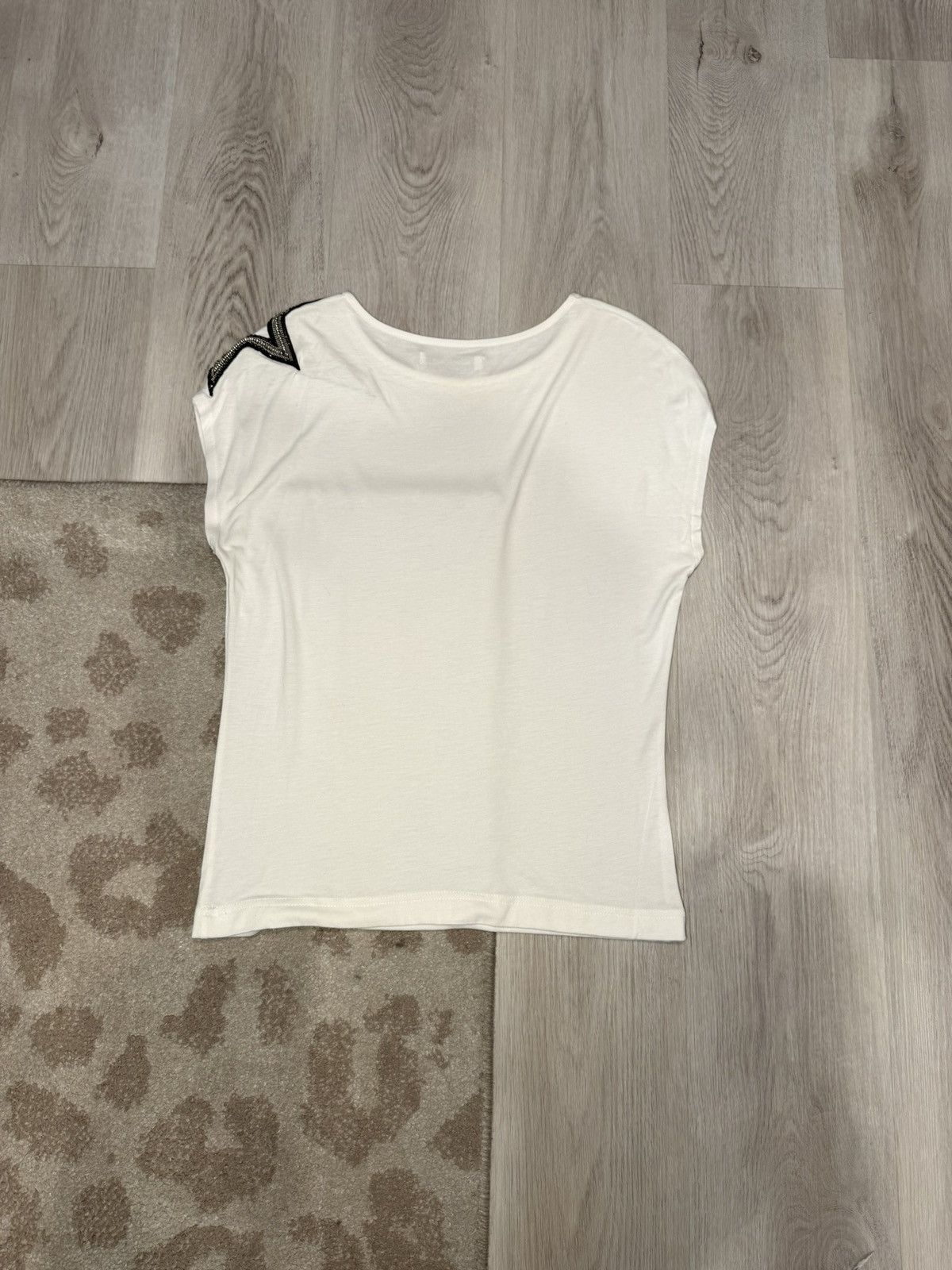 Balmain s/s 2013 studded shoulder star tee!! Size US S / EU 44-46 / 1 - 4 Thumbnail