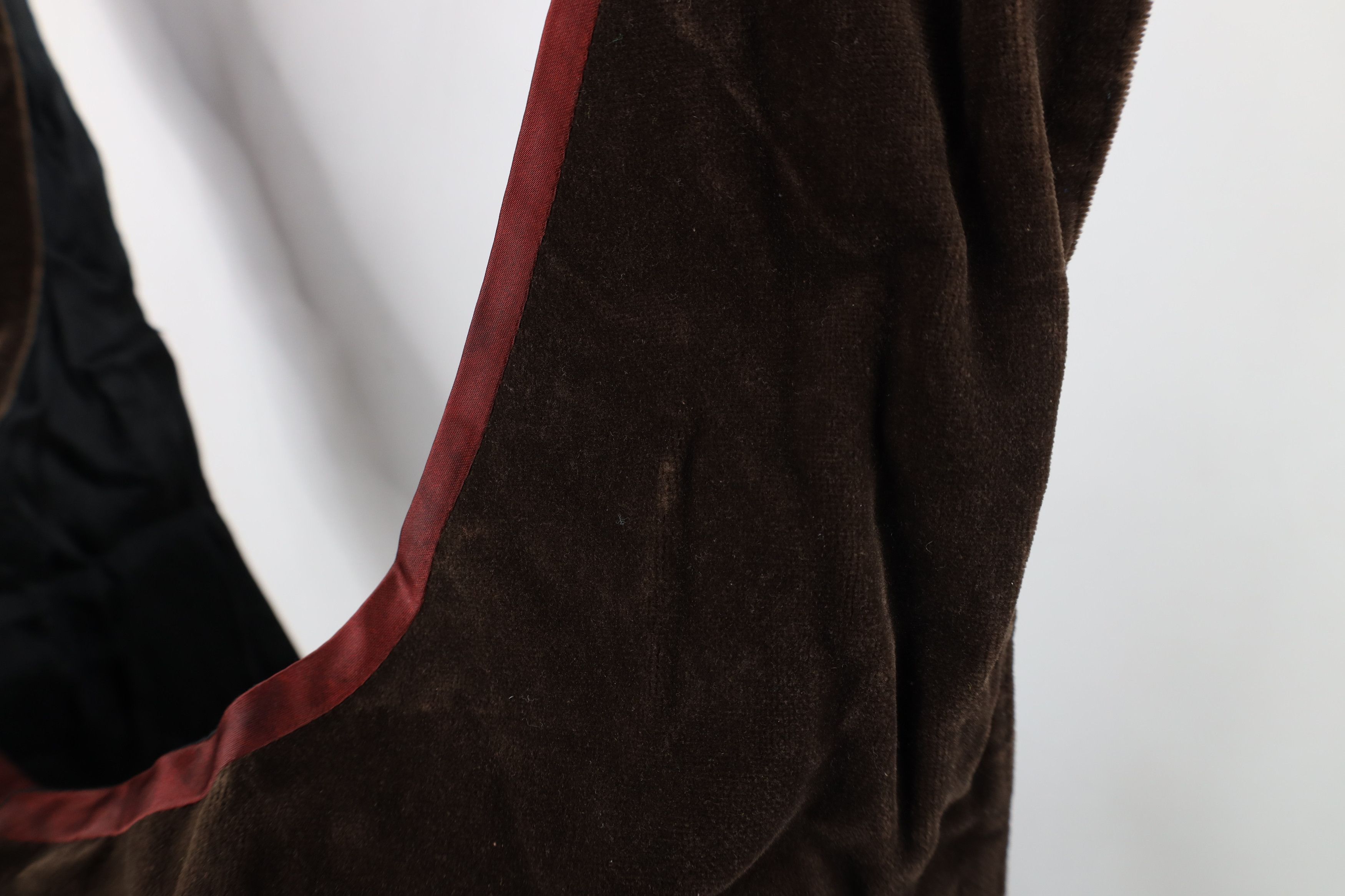 Vintage Vintage 50s Streetwear Velvet Tuxedo Prom Suit Vest Brown Size US L / EU 52-54 / 3 - 8 Thumbnail