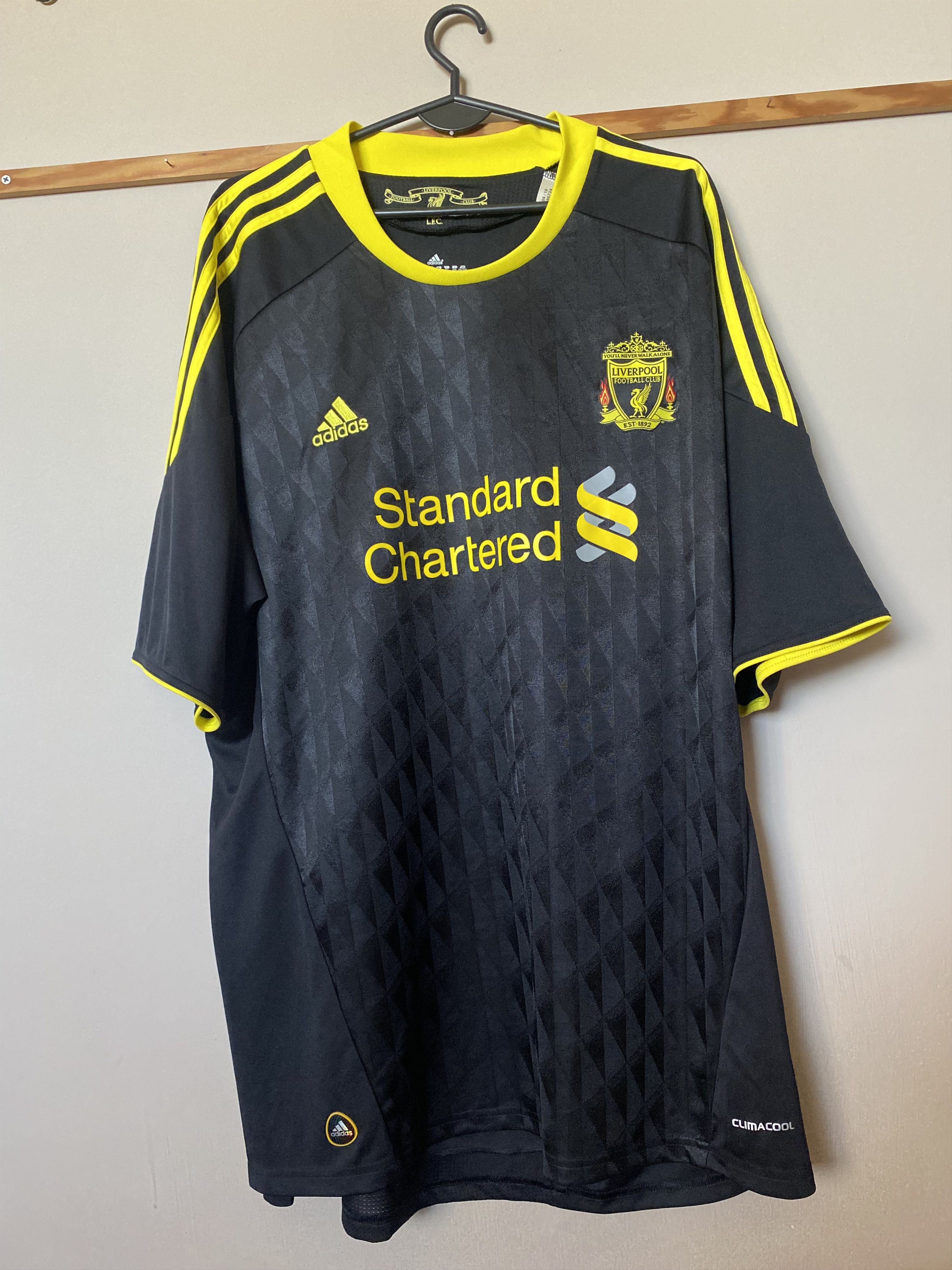 Adidas Vintage LIVERPOOL F.C. 2010 - 2011 - adidas - 2XL - UNIQUE Size US XXL / EU 58 / 5 - 1 Thumbnail
