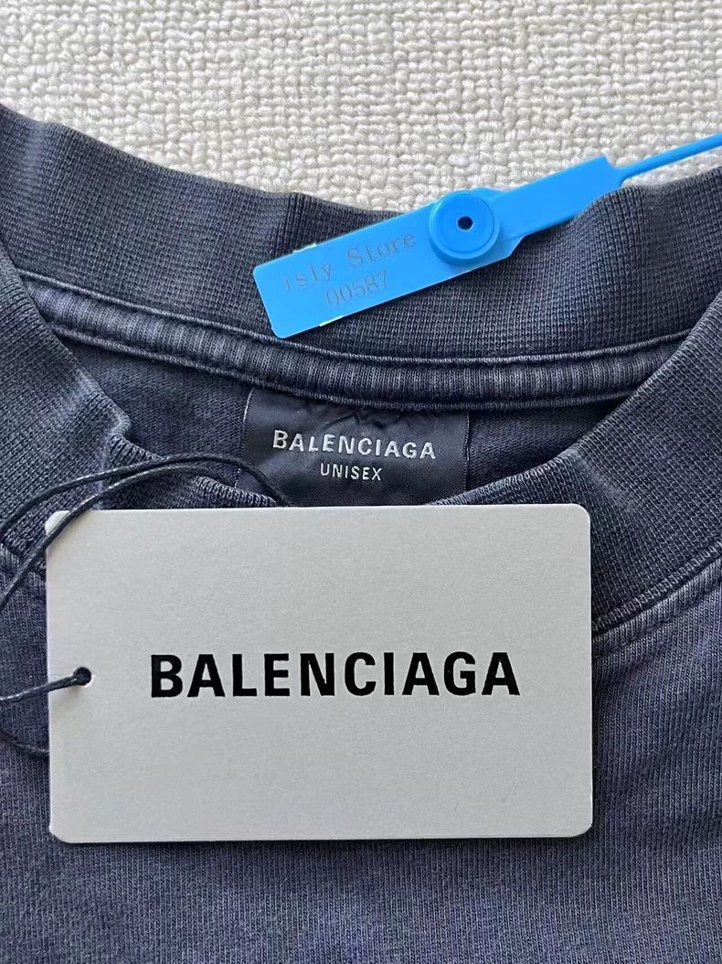 Balenciaga Balenciaga Printed T shirt with short sleeves and round ne Size US L / EU 52-54 / 3 - 5 Thumbnail