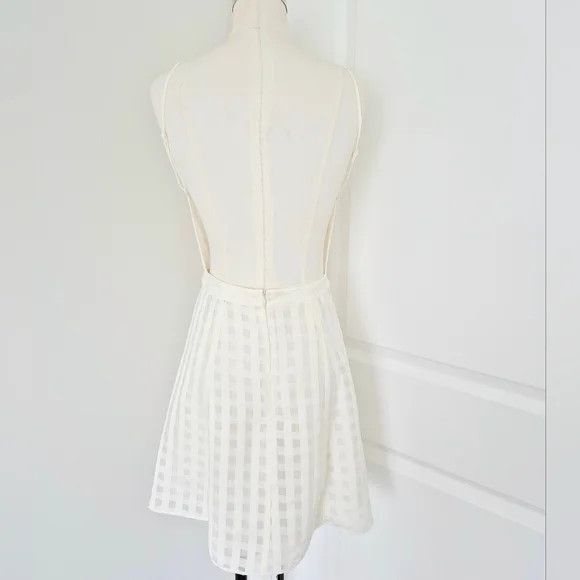 NBD Animosity Ivory Skater Dress Backless Gingham Halter Party Size M / US 6-8 / IT 42-44 - 4 Thumbnail