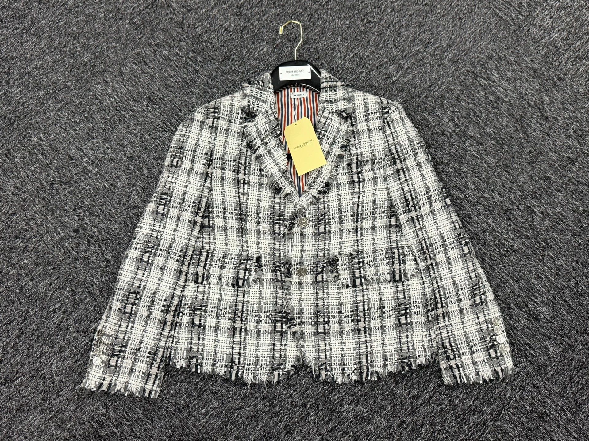 Thom Browne Thom Browne Women's B&W Raw Edge Coco Blazer Rare Runway Size XS / US 0-2 / IT 36-38 - 3 Thumbnail