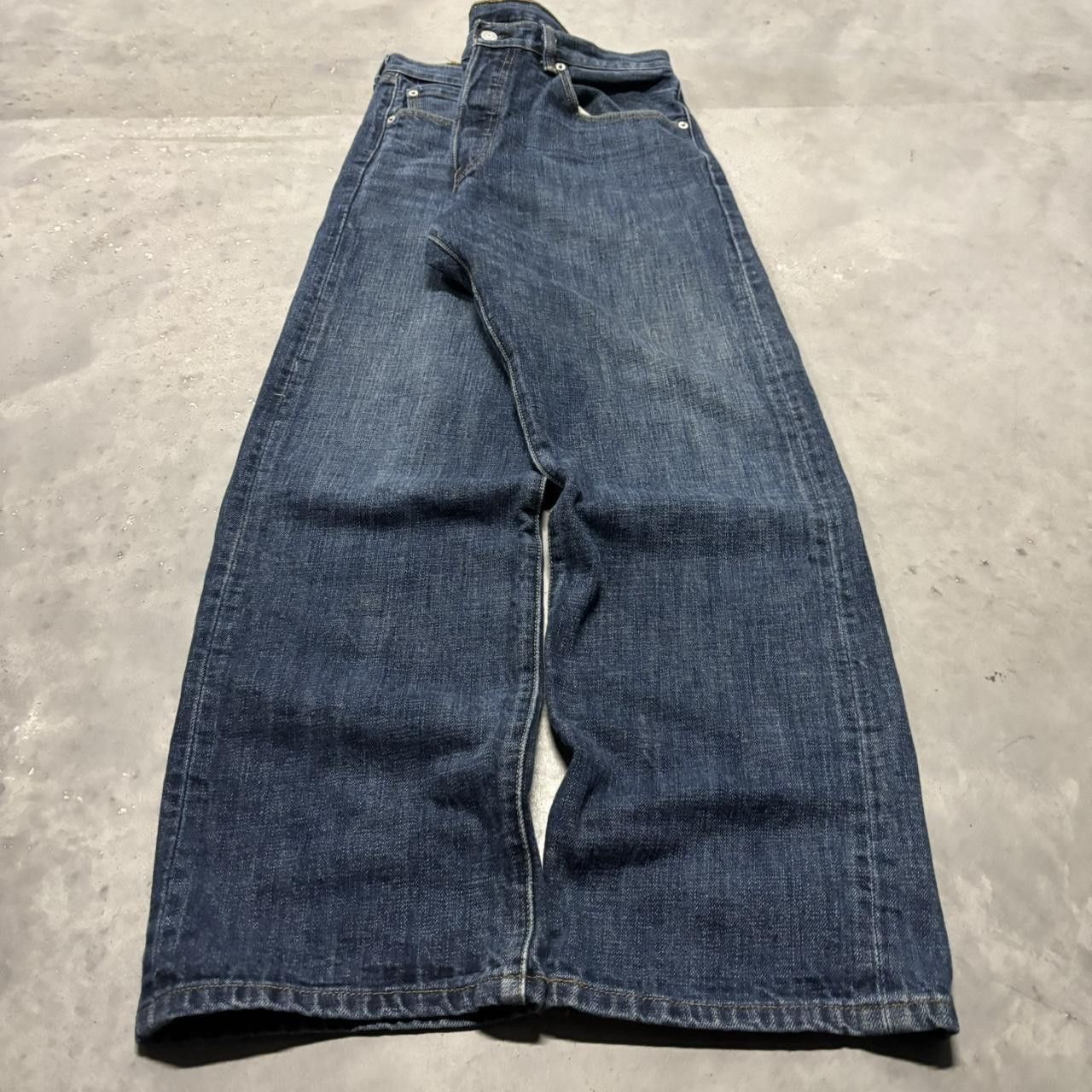 Levi's × Vintage Crazy Vintage Y2K/2000s Grunge Dark Wash Levi’s 501 Denim Jeans! Size US 33 - 3 Thumbnail