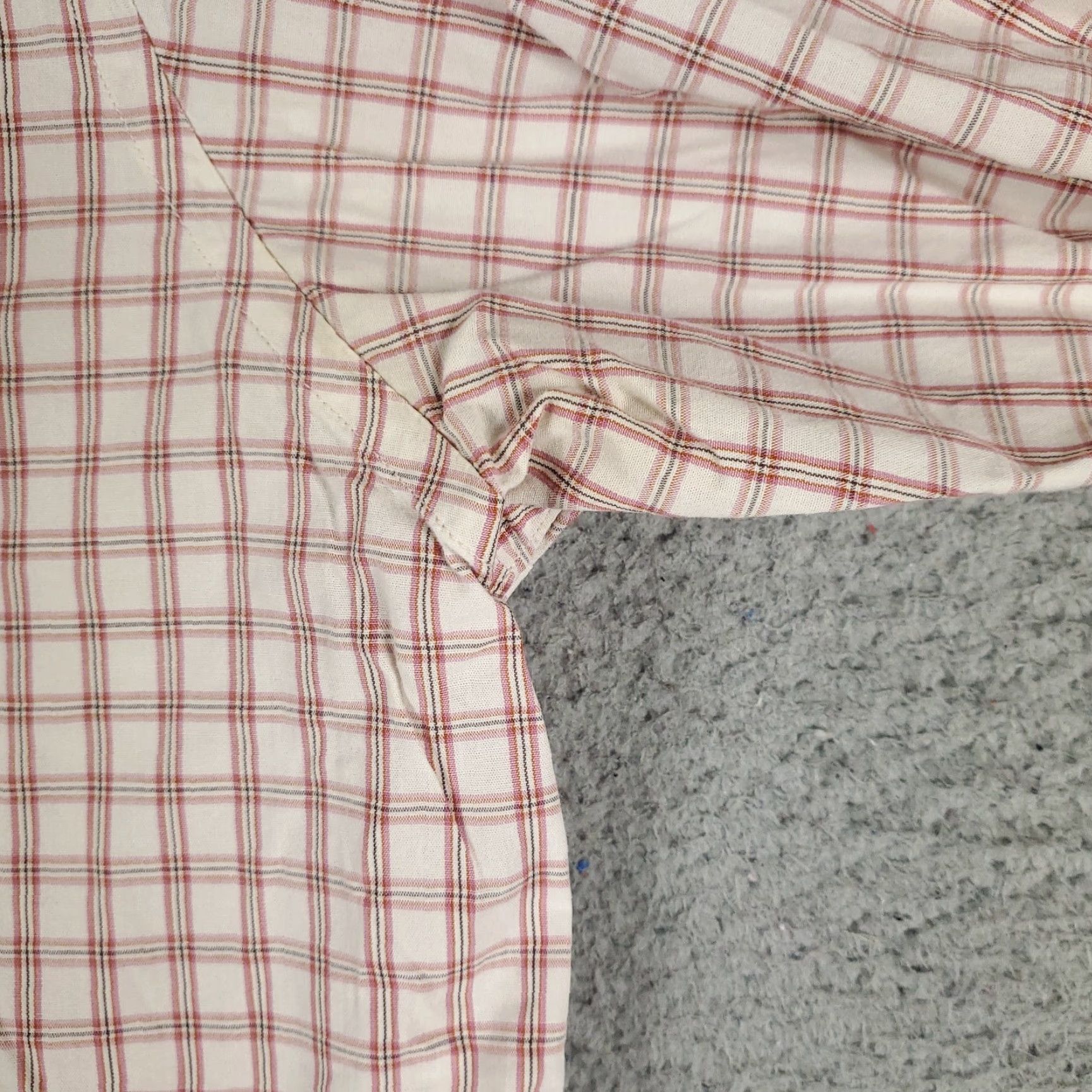 Banana Republic Banana Republic Shirt Mens M Red Plaid Button-Up Long Sleeve Casual Classic Preppy Business Workwear Blazer? (Wait) Size US M / EU 48-50 / 2 - 4 Thumbnail