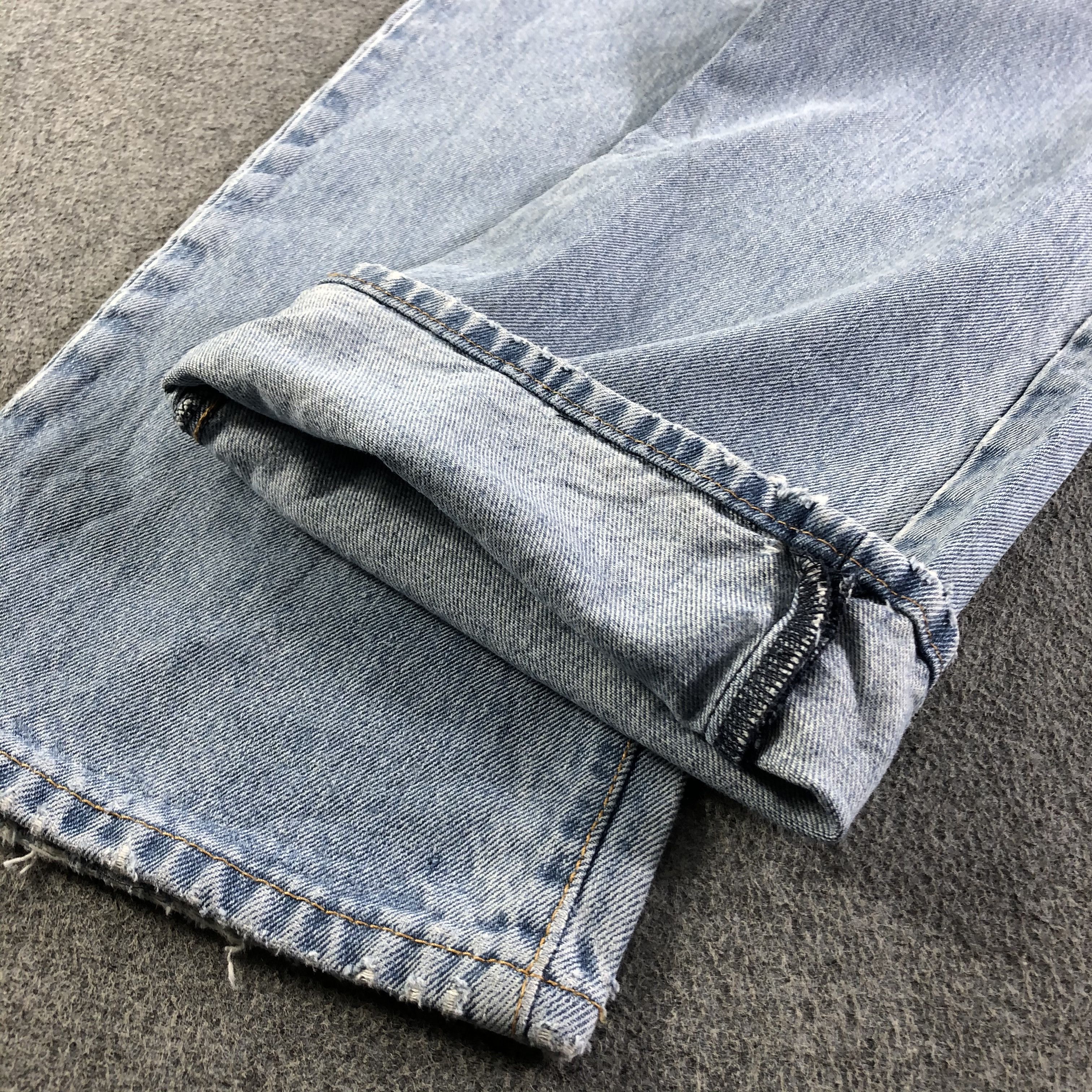 Levi's Vintage Blue Wash Levis 517 Jeans-J3532 Size US 33 - 7 Thumbnail