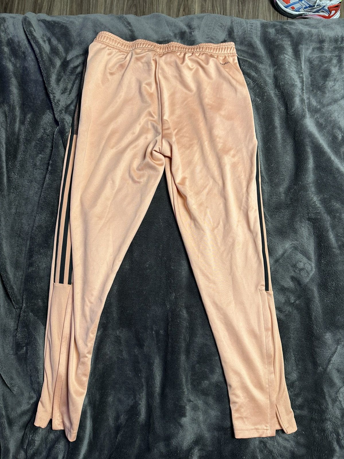Adidas Adidas pink joggers Size US 36 / EU 52 - 3 Thumbnail