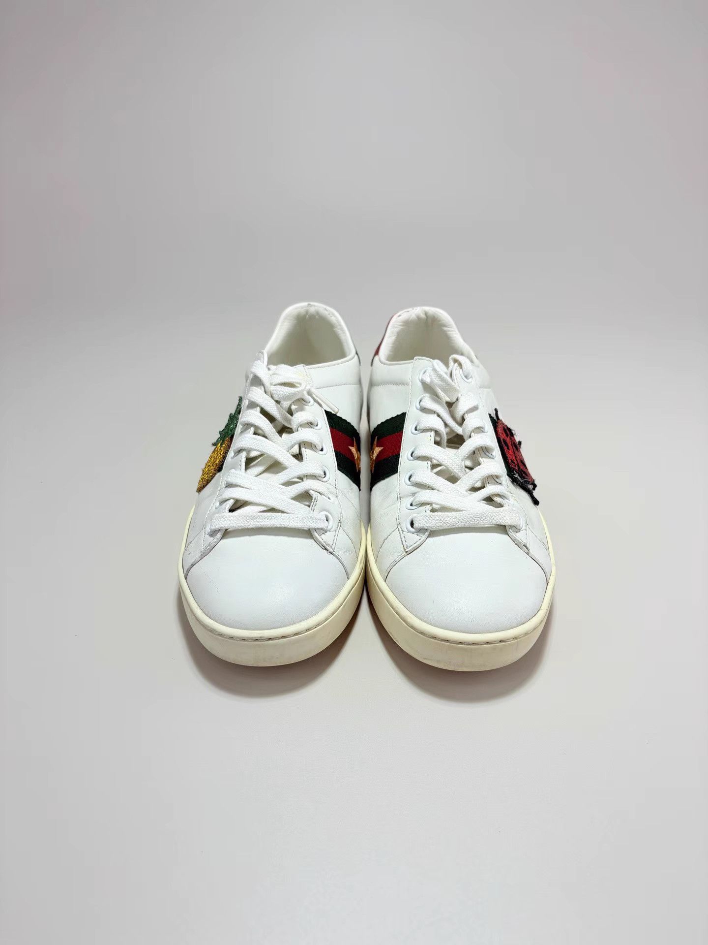 Gucci GUCCI Pineapple & Ladybug Embroidered White Sneakers K1 Size US 6.5 / IT 36.5 - 2 Thumbnail