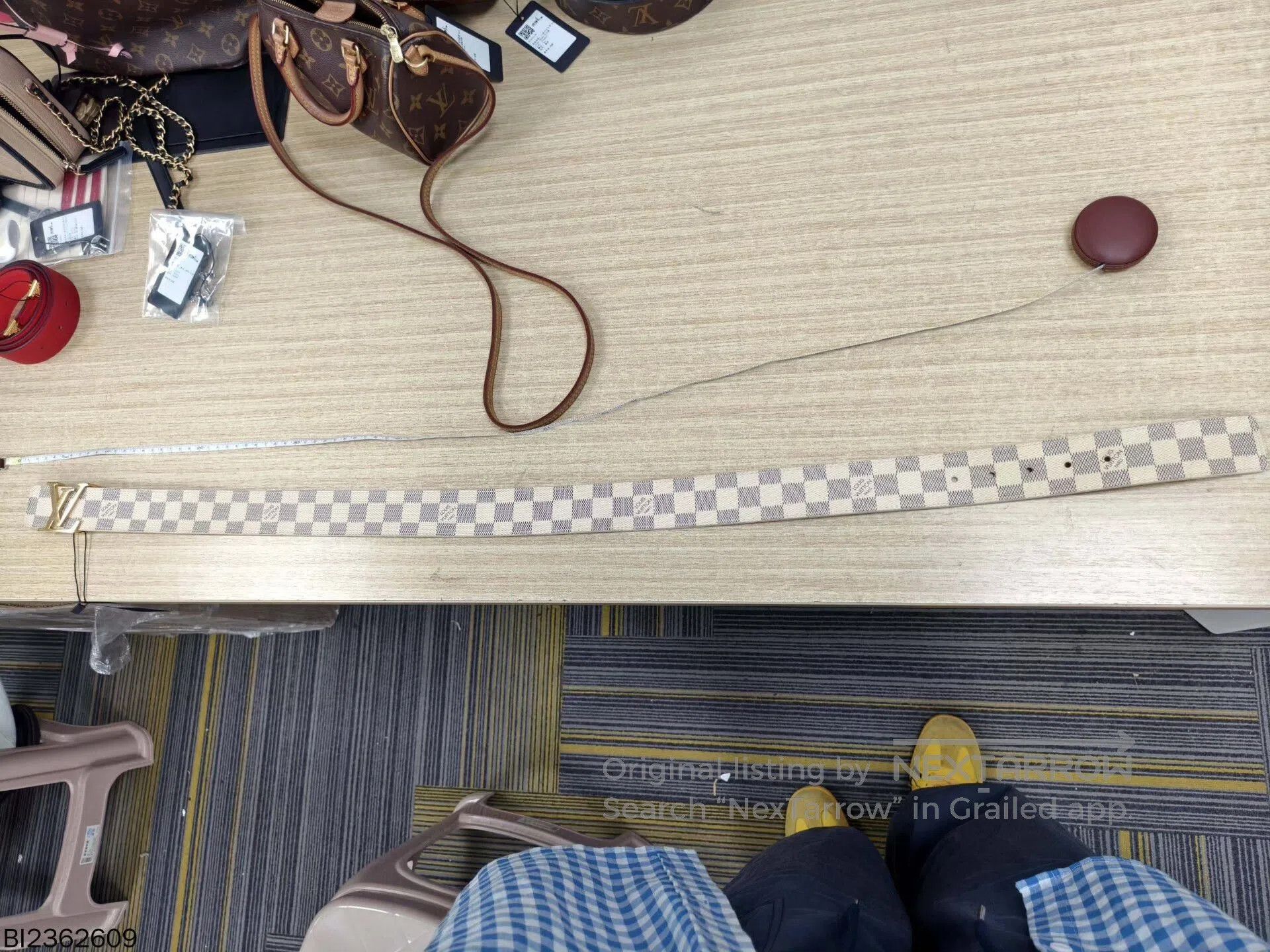 Louis Vuitton louis vuitton white checkered gold buckle belt. Size ONE SIZE - 9 Thumbnail