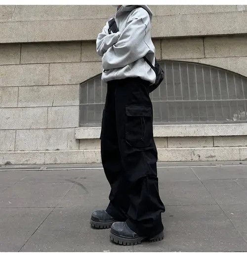 VIBE Stylish Black Cargo Pants with Utility Pockets Size US 32 / EU 48 - 6 Thumbnail