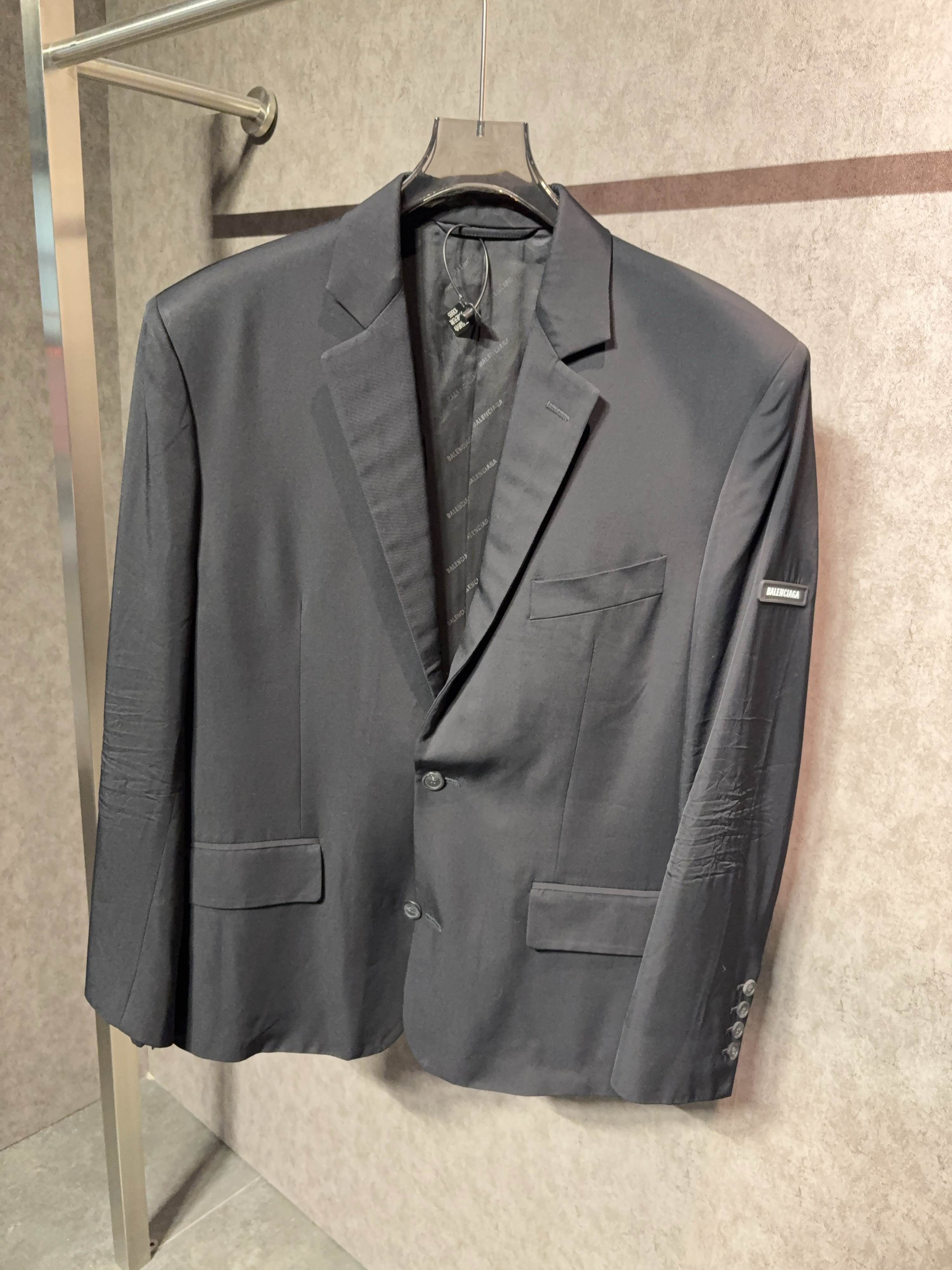 Balenciaga Balenciaga Logo Patch Blazer Size F36 Size XS / US 0-2 / IT 36-38 - 1 Thumbnail