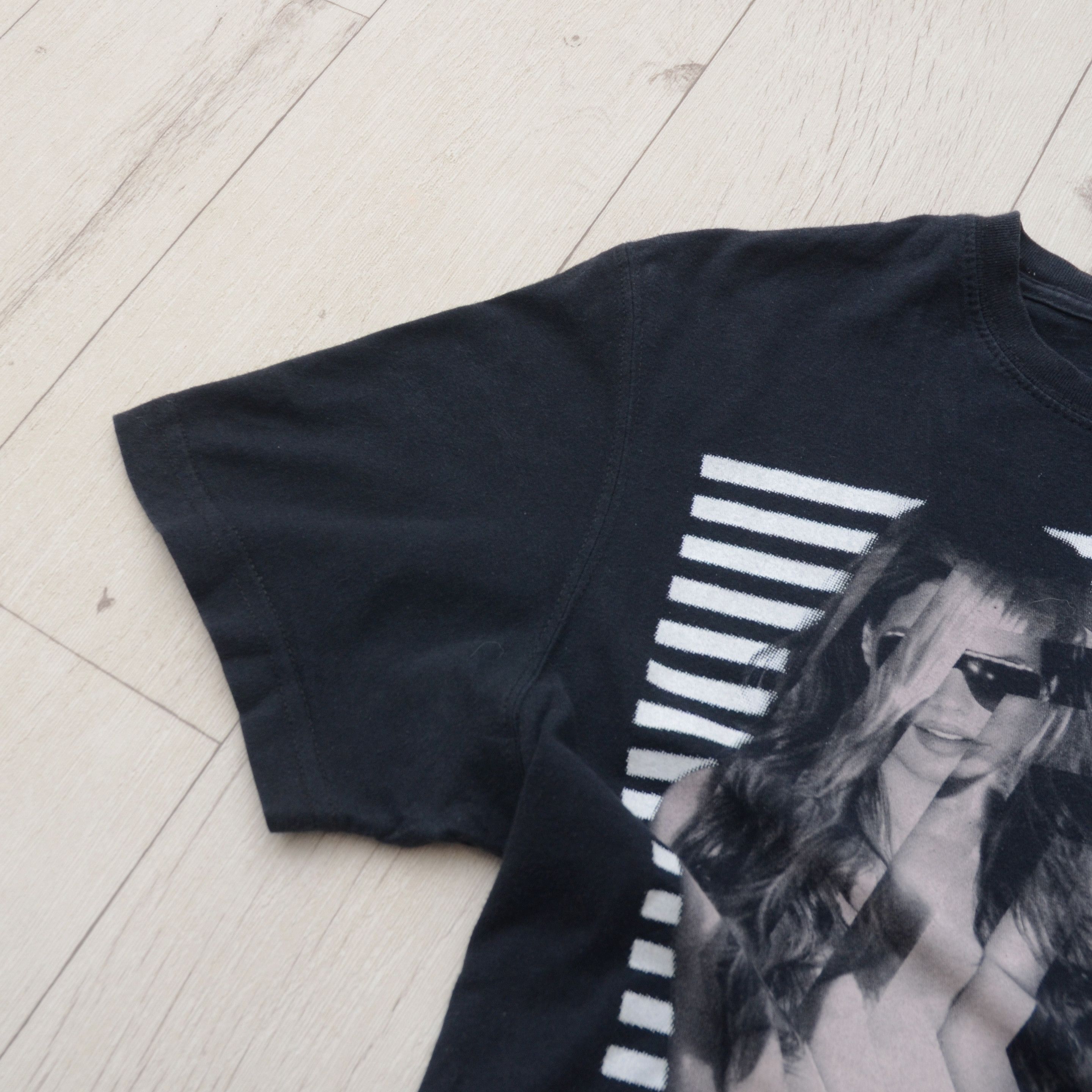 Marc Ecko Marc Ecko Cut Sew Sexy Girl Porn Print Y2K Graphic T-Shirt Size US M / EU 48-50 / 2 - 7 Thumbnail
