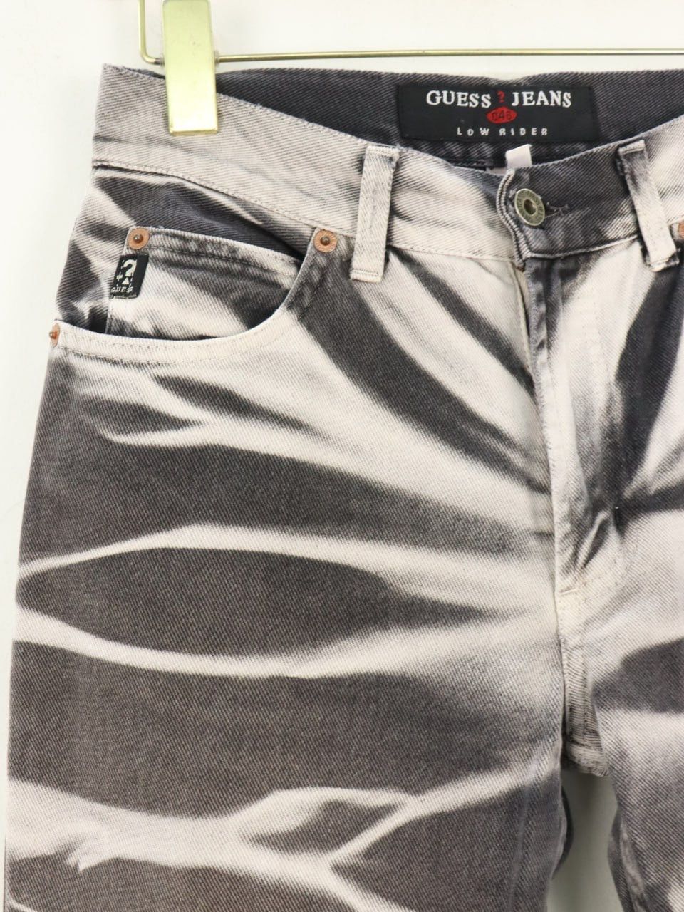 Guess Guess Low Rider Tiger Stripe Style Jeans MADE IN ITALY Size US 28 / EU 44 - 7 Thumbnail