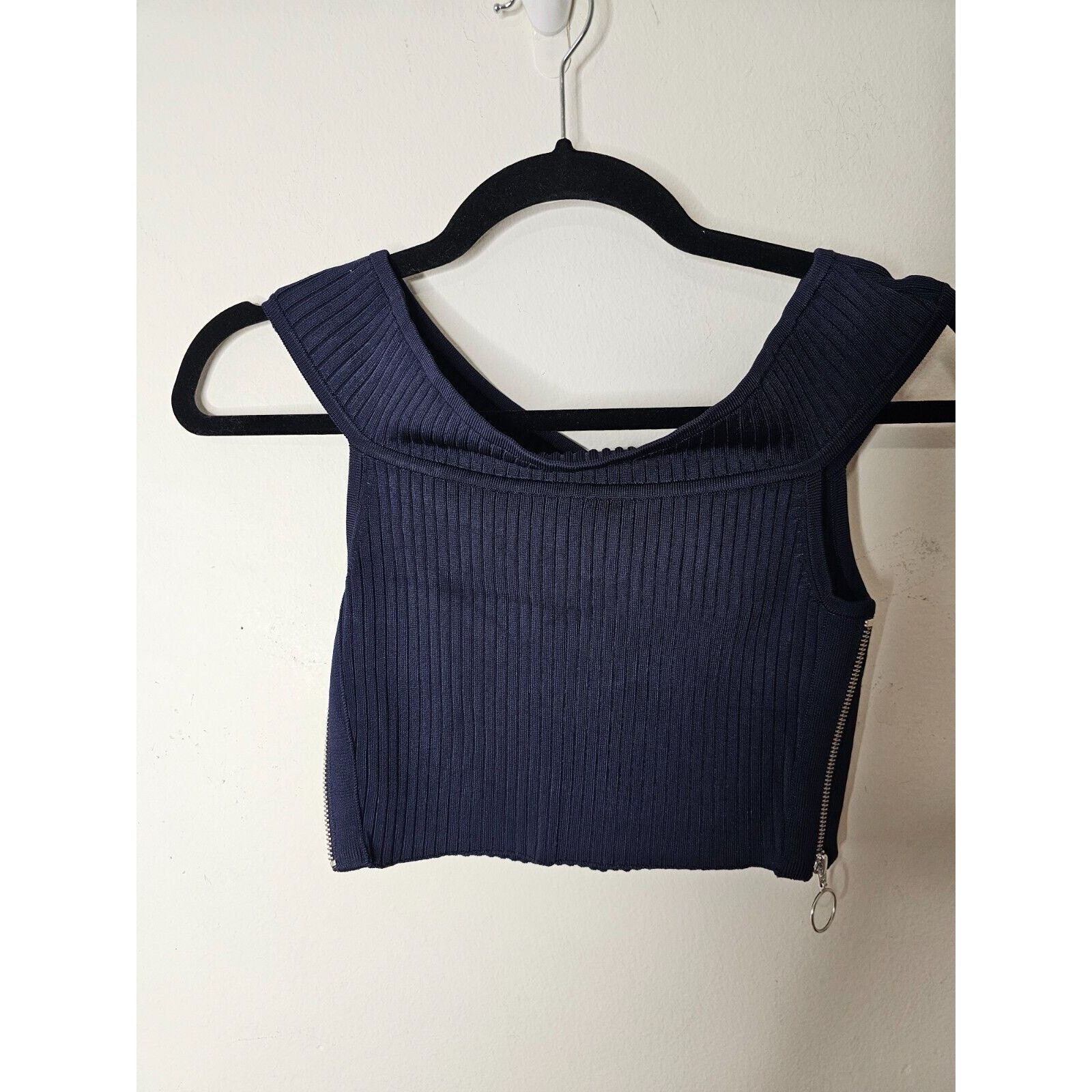 Other Arc Navy Off Shoulder Ribbed Sweater Side Zip Crop Top P S Size S / US 4 / IT 40 - 7 Thumbnail