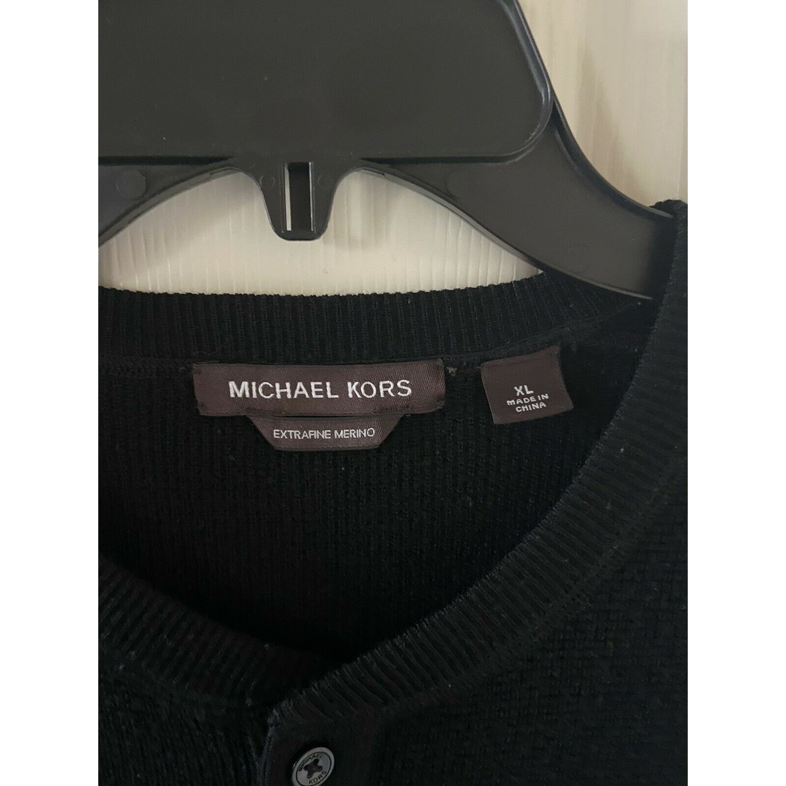 Michael Kors Michael Kors XL Black Merino Wool Crew Neck Henley Sweater Size US XL / EU 56 / 4 - 3 Thumbnail
