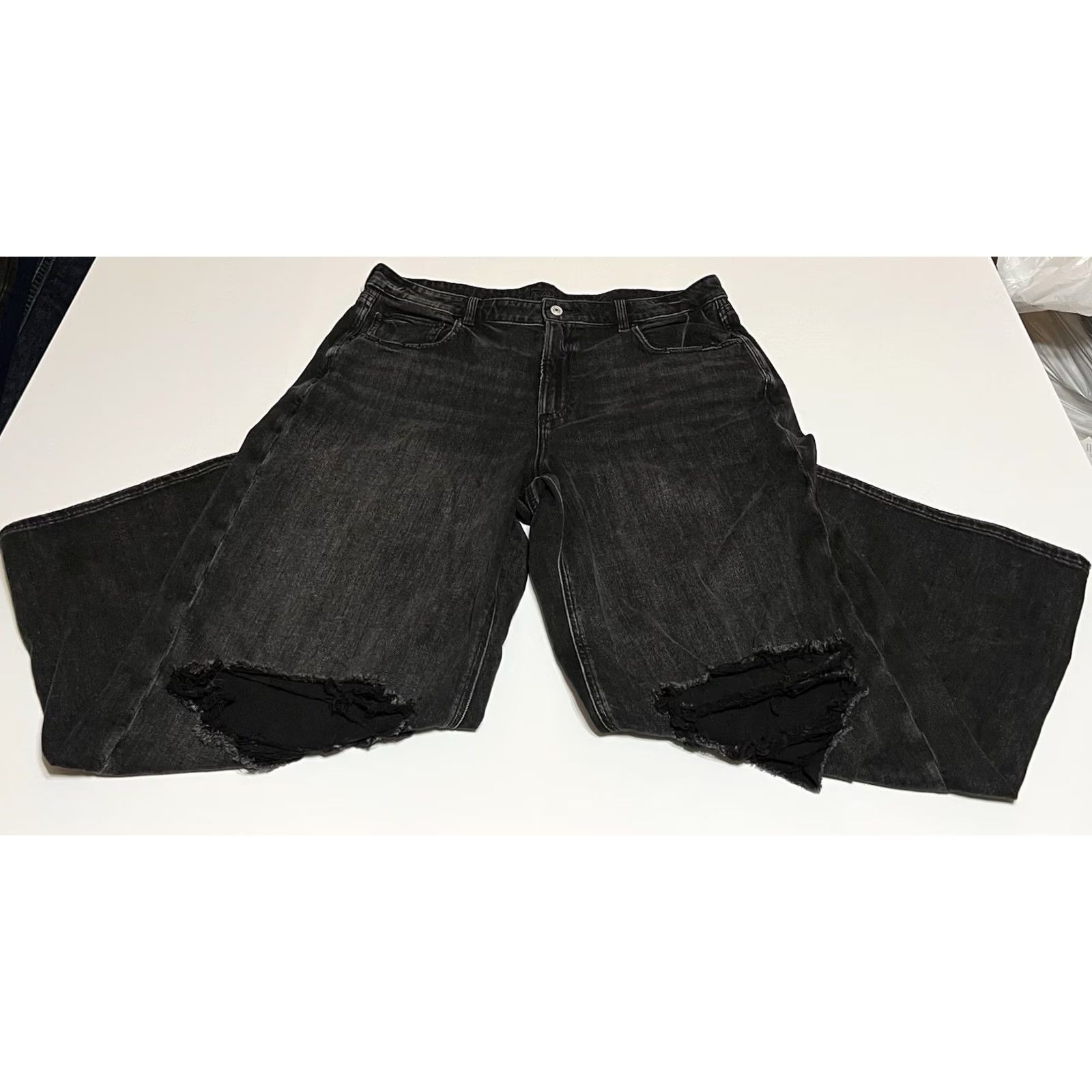 American Eagle Outfitters VINTAGE? No — American Eagle Outfitters Super High Rise Baggy Wide Leg Distressed Jeans 18 Reg 38x28 Black Women Jeans Distressed 90s Inspired? Size 40" / US 18 - 2 Thumbnail