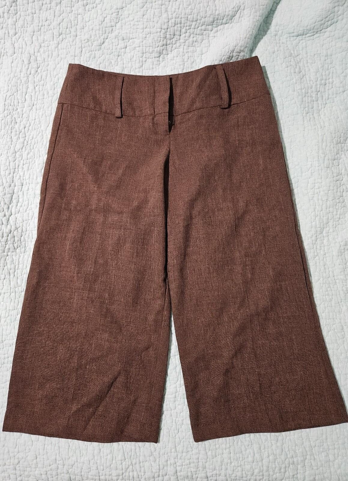 Other Speechless Capri length brown pants size 7 Size 32" / US 10 / IT 46 - 1 Thumbnail