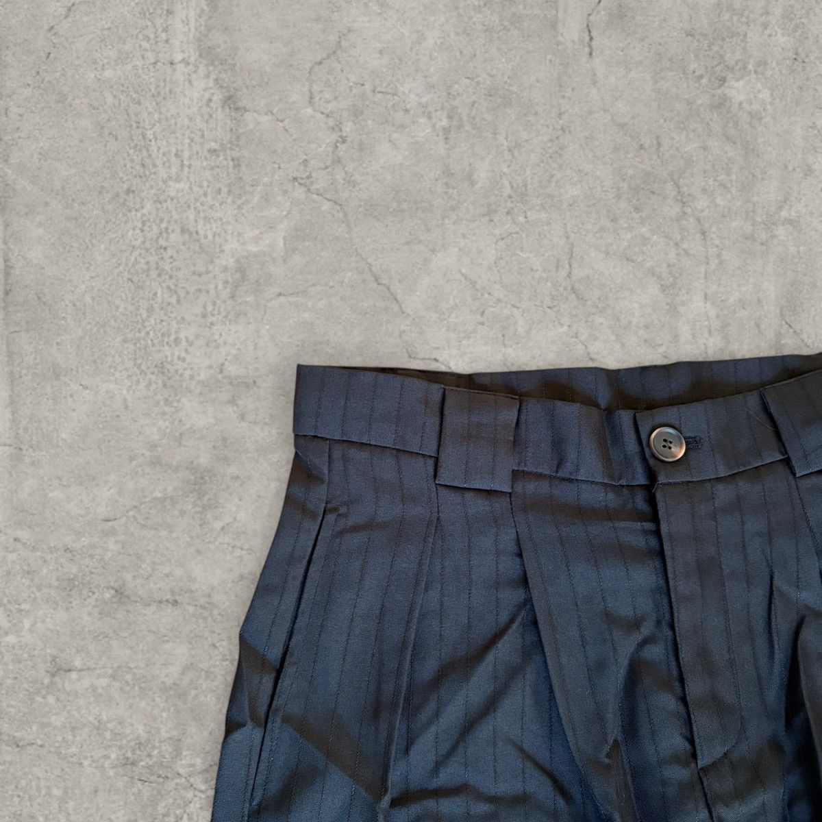 Japanese Brand Wide leg Japanese style trousers, black pinstripe. Size L Size US 34 / EU 50 - 4 Thumbnail