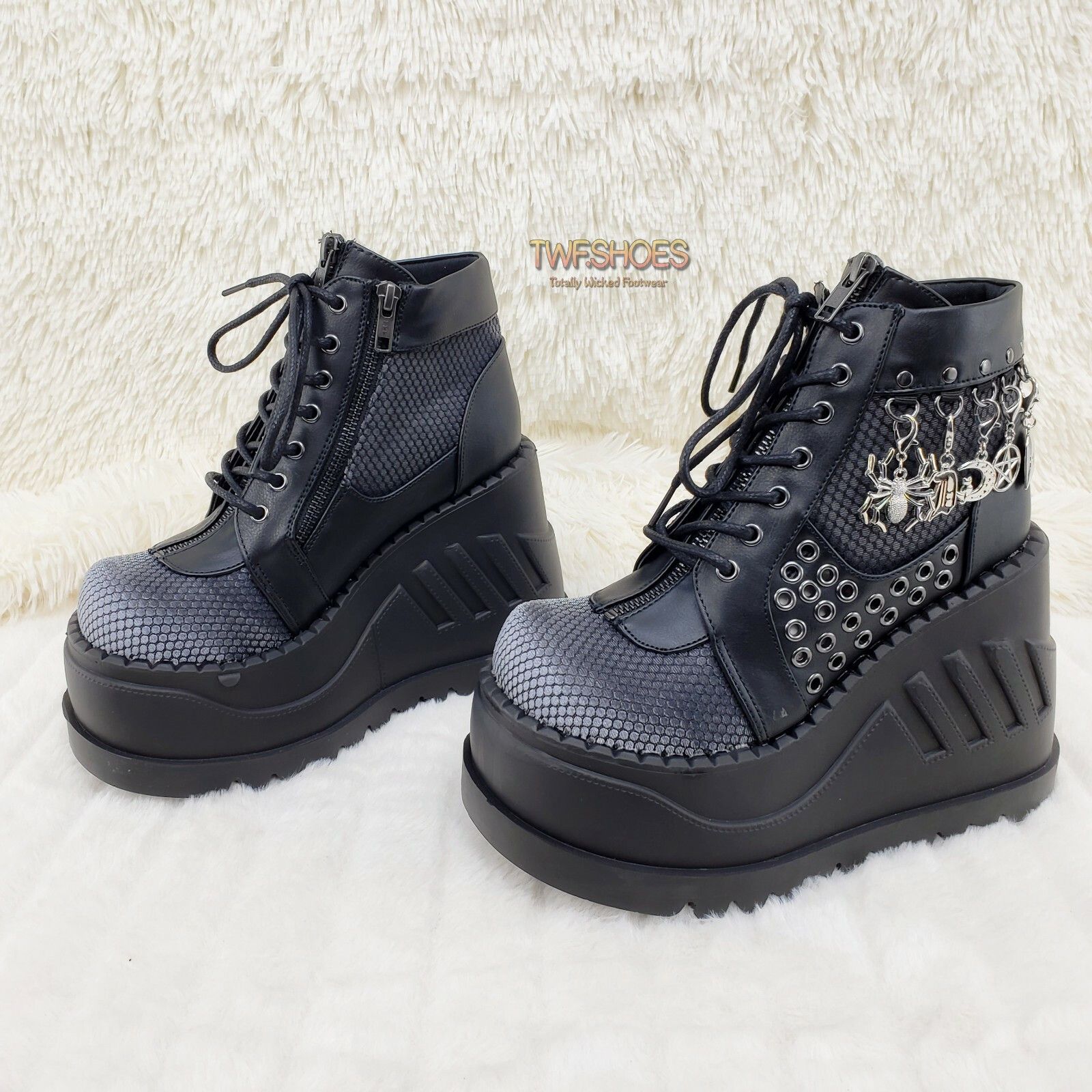 Other DEMONIA Stomp 18 Goth Punk Charm Pendant Platform Wedge Ankl Size US 9 / IT 39 - 4 Thumbnail