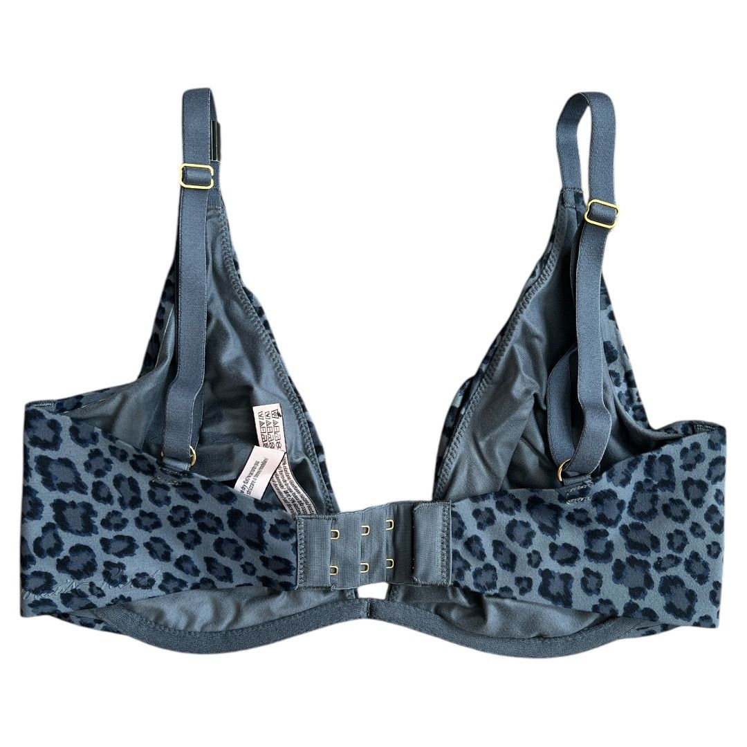 Victoria's Secret Victoria's Secret Unlined Underwire Plunge Bra, 32DD Size ONE SIZE - 5 Thumbnail