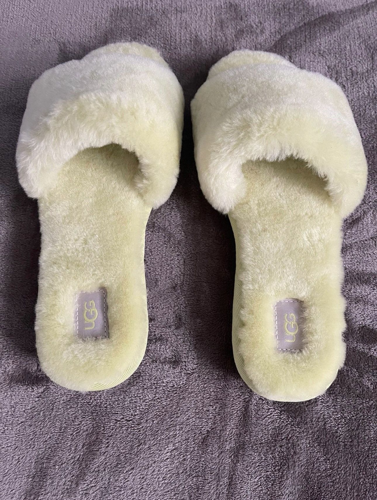 Ugg UGG Women's Lemon Sheepskin Slide Slippers Size US 7 / IT 37 - 4 Thumbnail