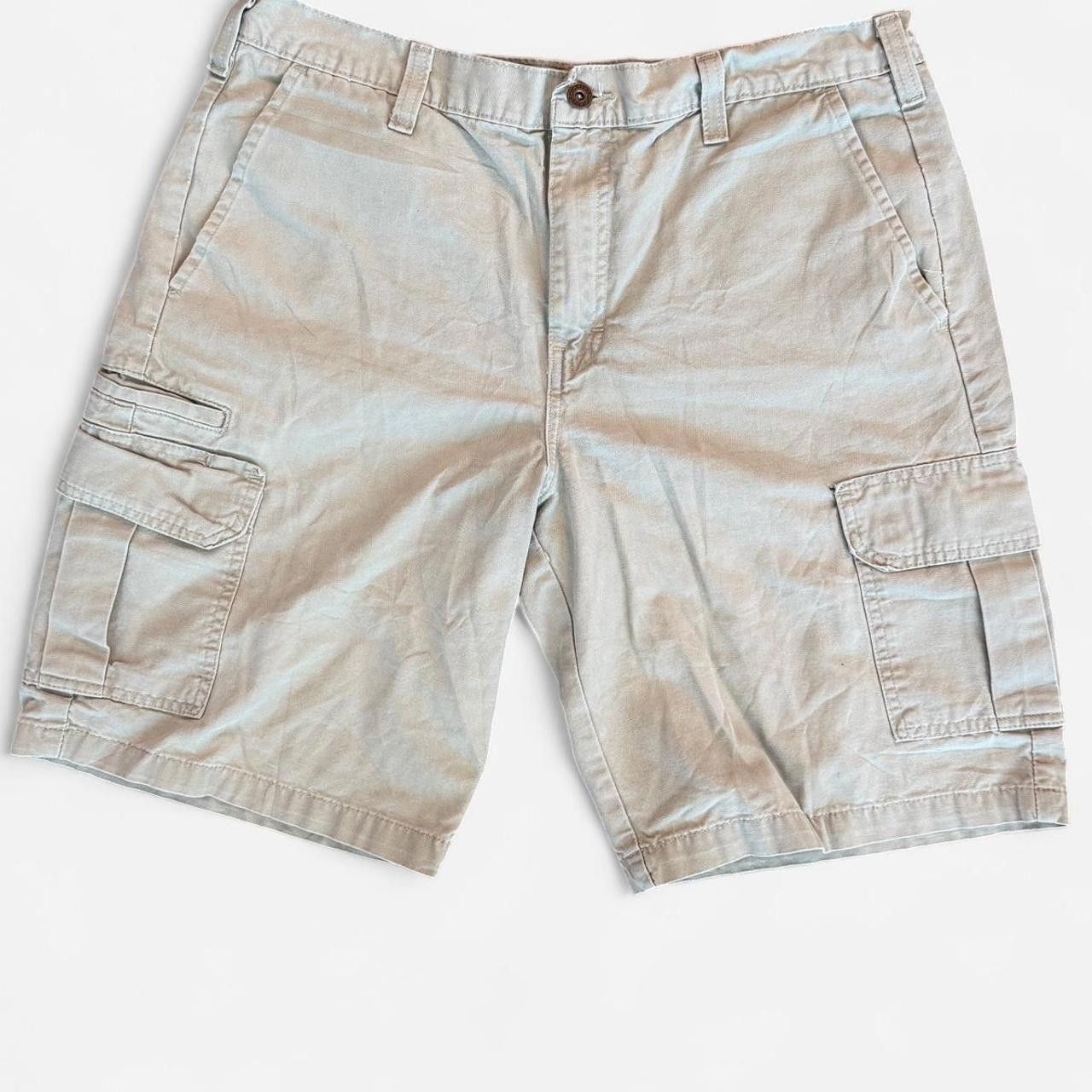 Dickies Dickies Men's tan cream Shorts Size US 34 / EU 50 - 1 Thumbnail