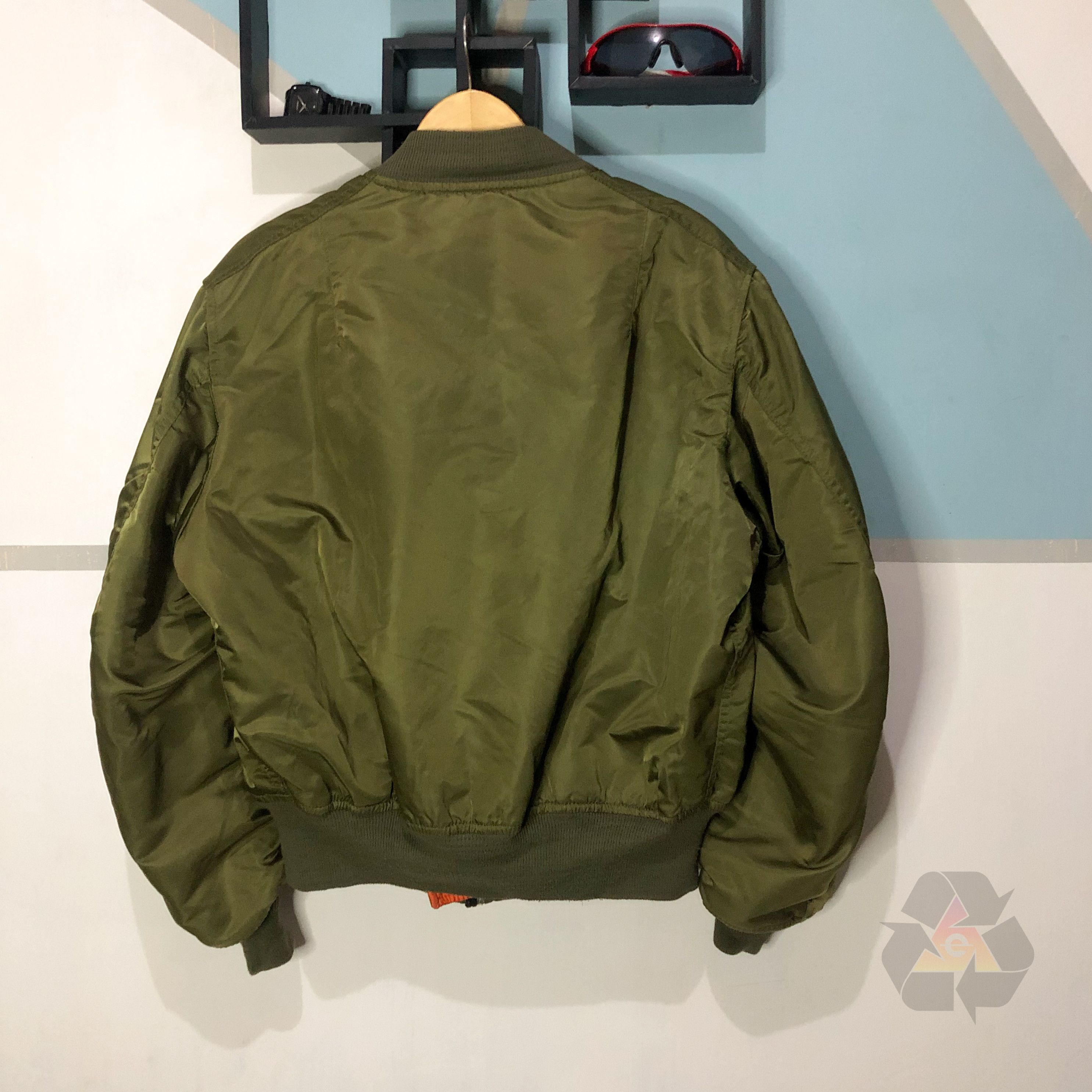Alpha Industries Vintage Alpha Industries Flayer's Mil-J-32790J USAF MA-1 Size US L / EU 52-54 / 3 - 12 Thumbnail