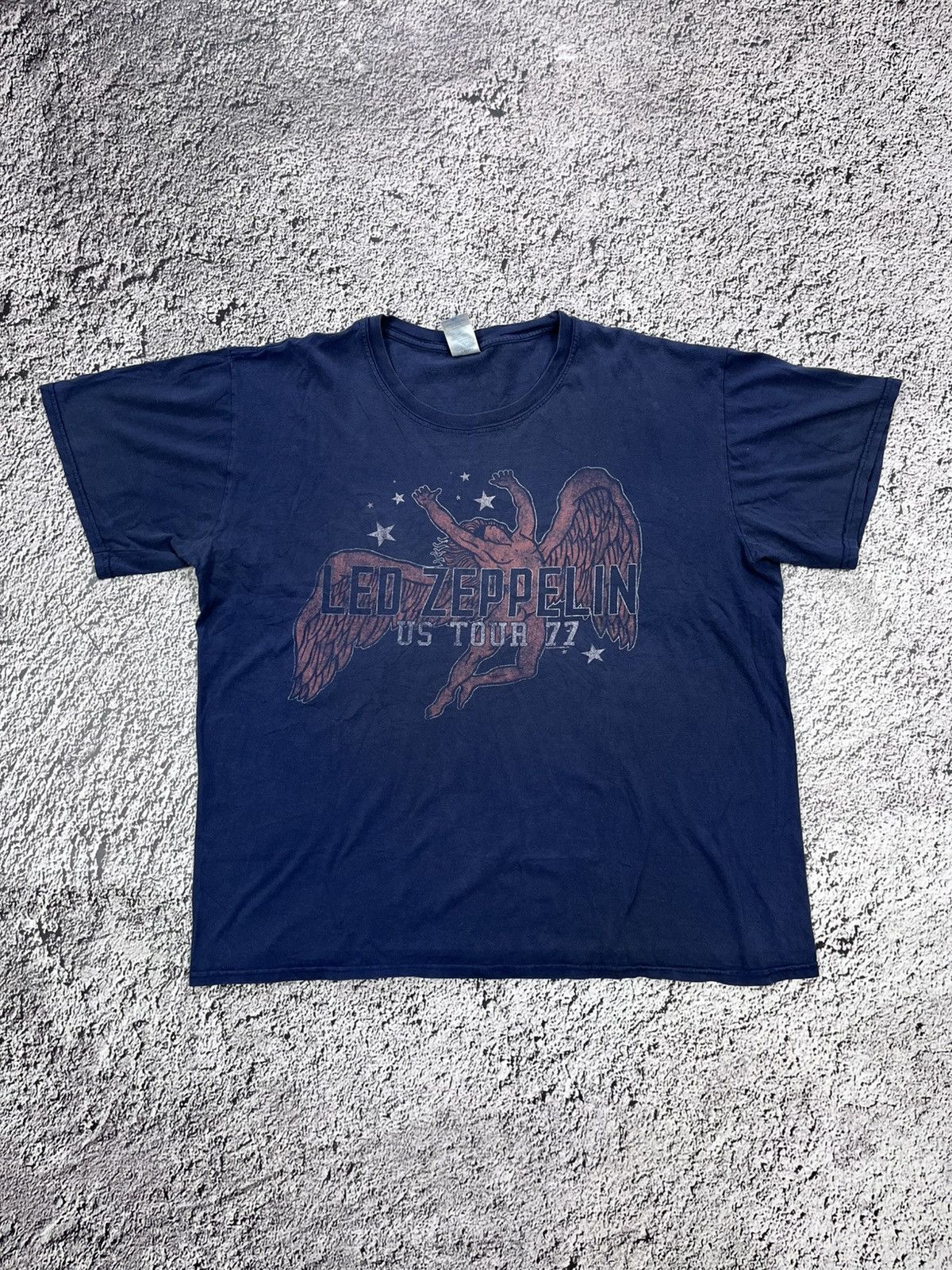 Led Zeppelin Vintage Y2K Led Zeppelin 77 Tour concert tee size XL Size US XL / EU 56 / 4 - 1 Thumbnail