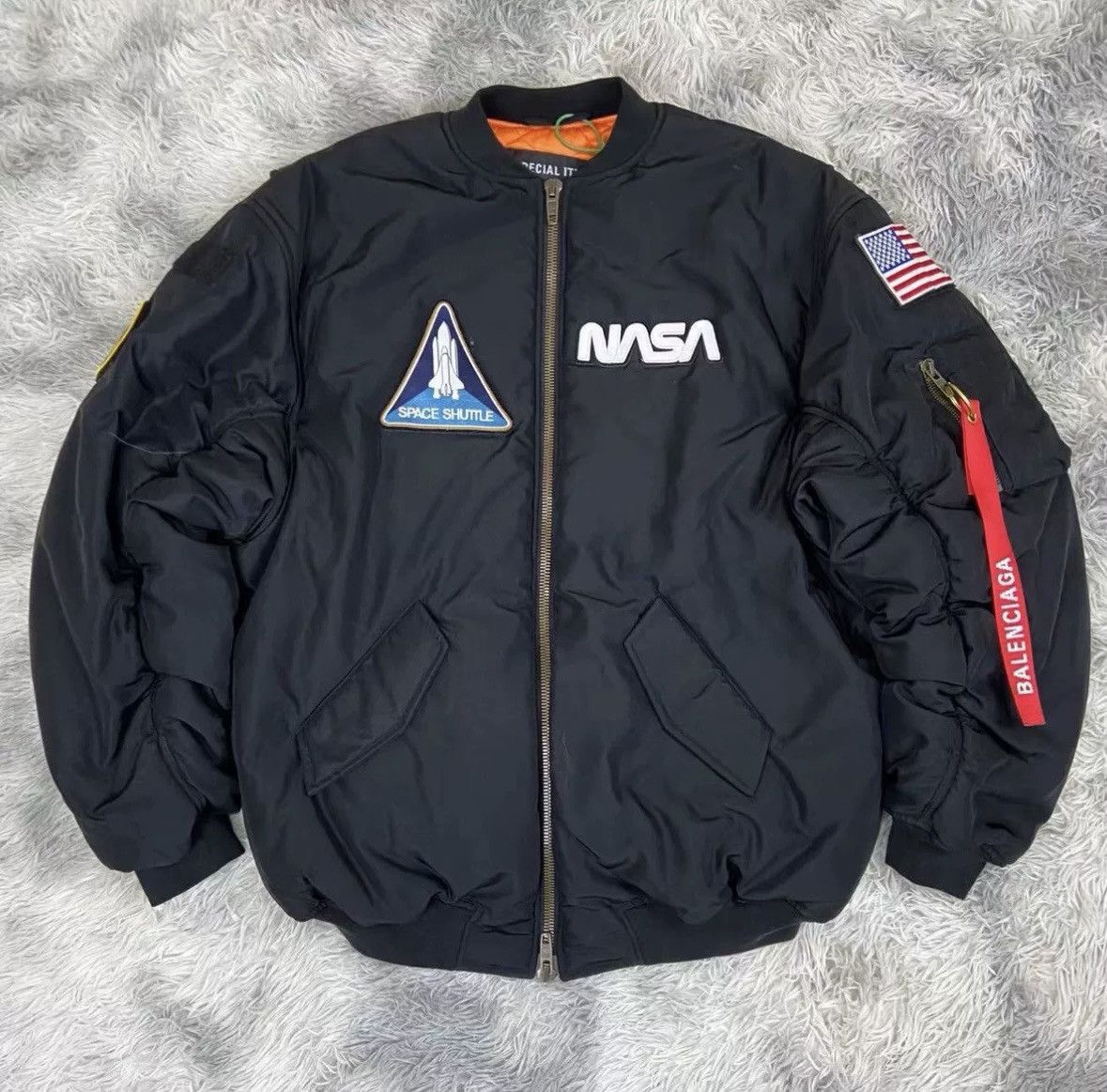 Balenciaga Balenciaga nasa bomber Size US S / EU 44-46 / 1 - 1 Thumbnail