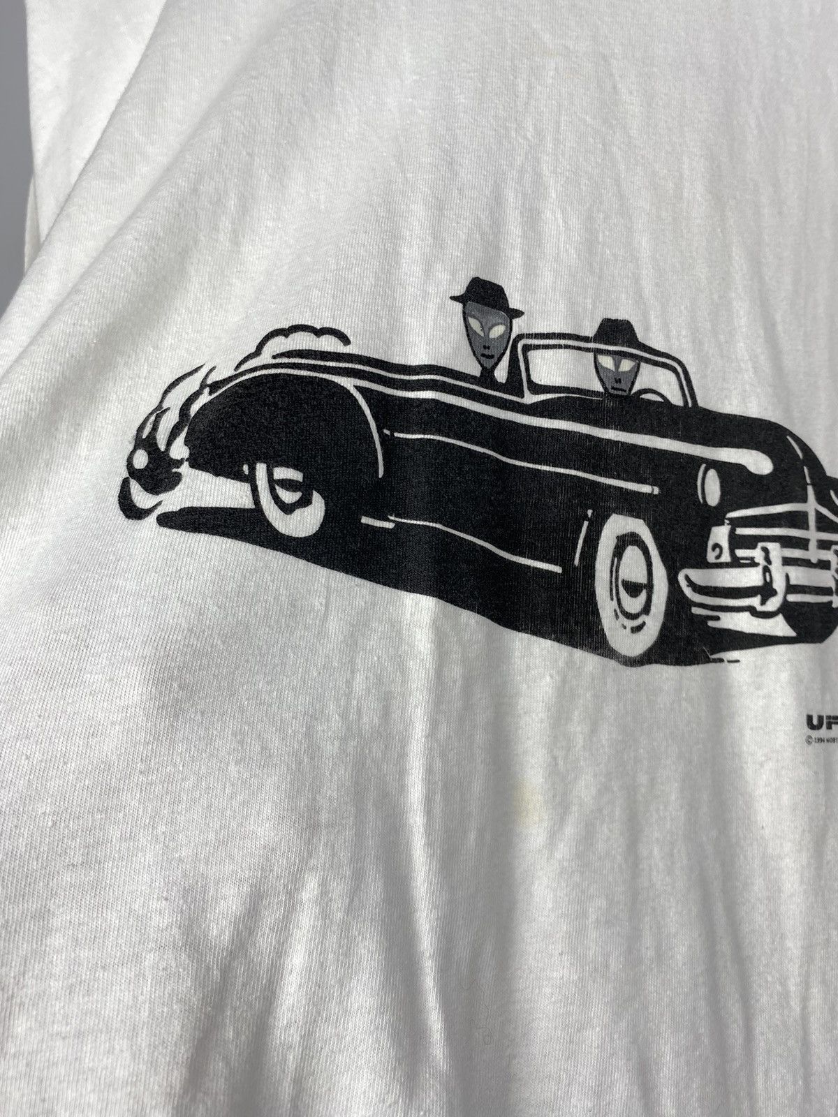 Vintage Vintage UFO CAR 1996 Graphic Alien Graphic Tee Boxy Skate Size US XL / EU 56 / 4 - 5 Thumbnail