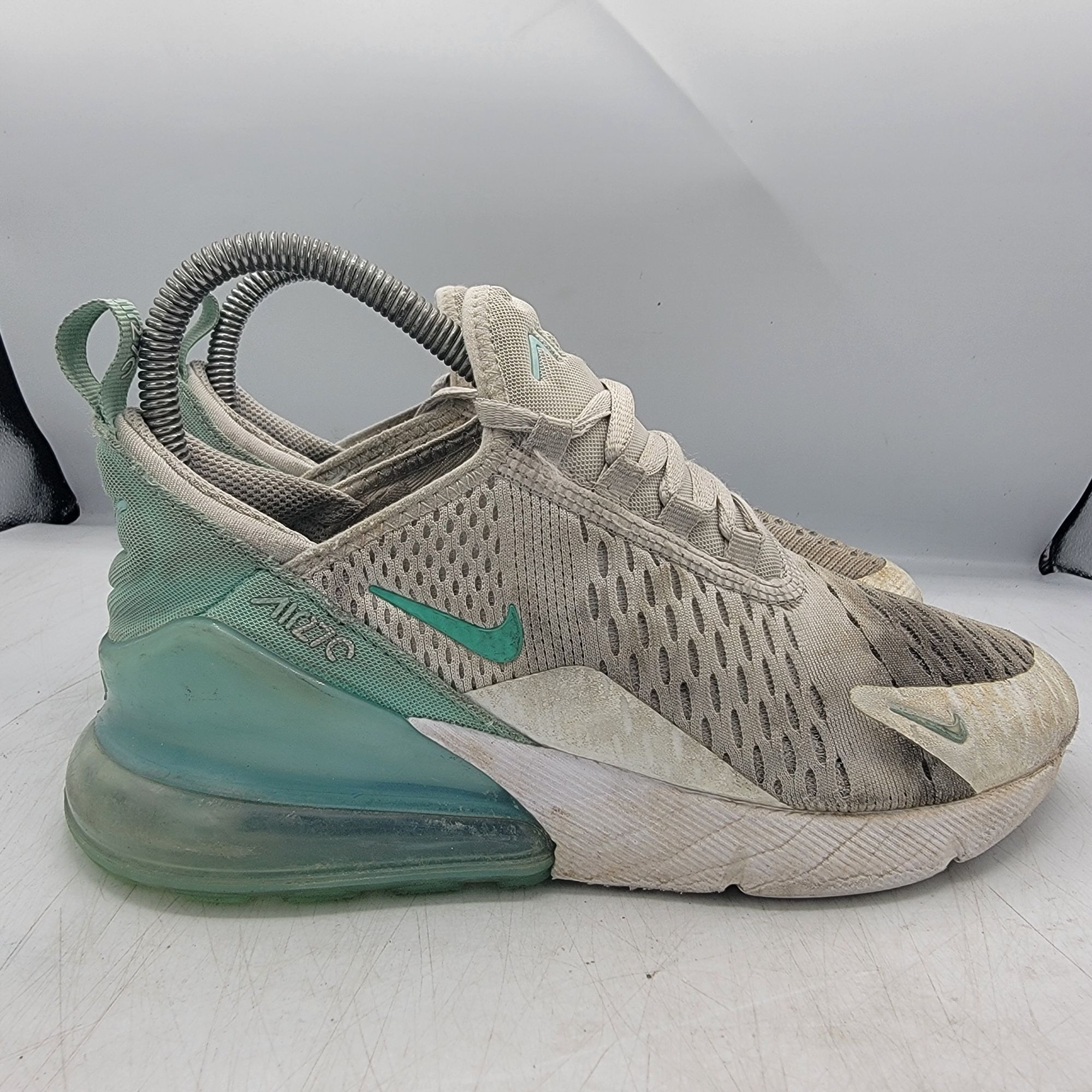 Nike Nike Air Max 270 GS Womens 5.5 Summit White Emerald Rise Sho Size US 5.5 / IT 35.5 - 12 Thumbnail