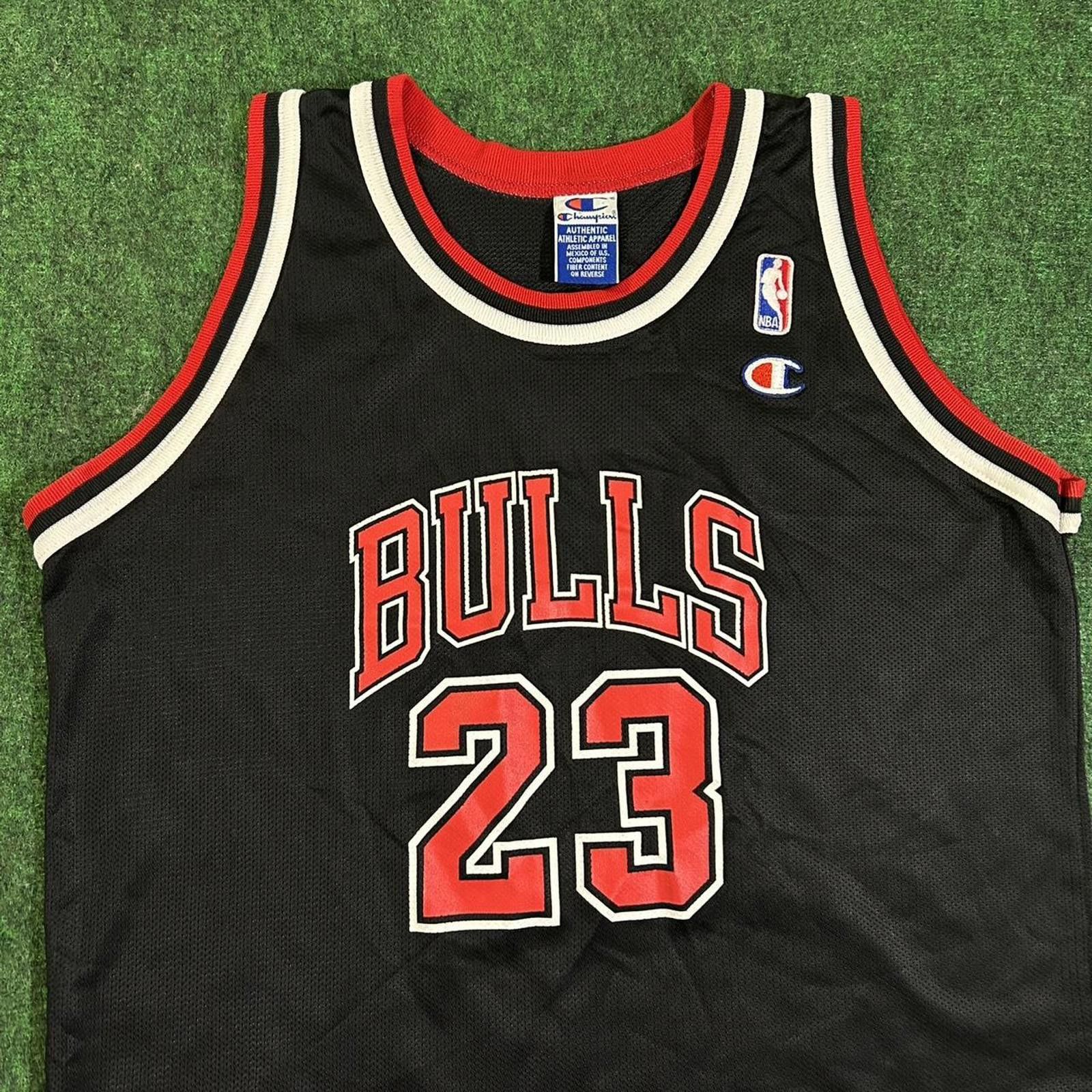 Champion 90's Champion Chicago Bulls Michael Jordan Alternate Jersey Size US XL / EU 56 / 4 - 1 Thumbnail