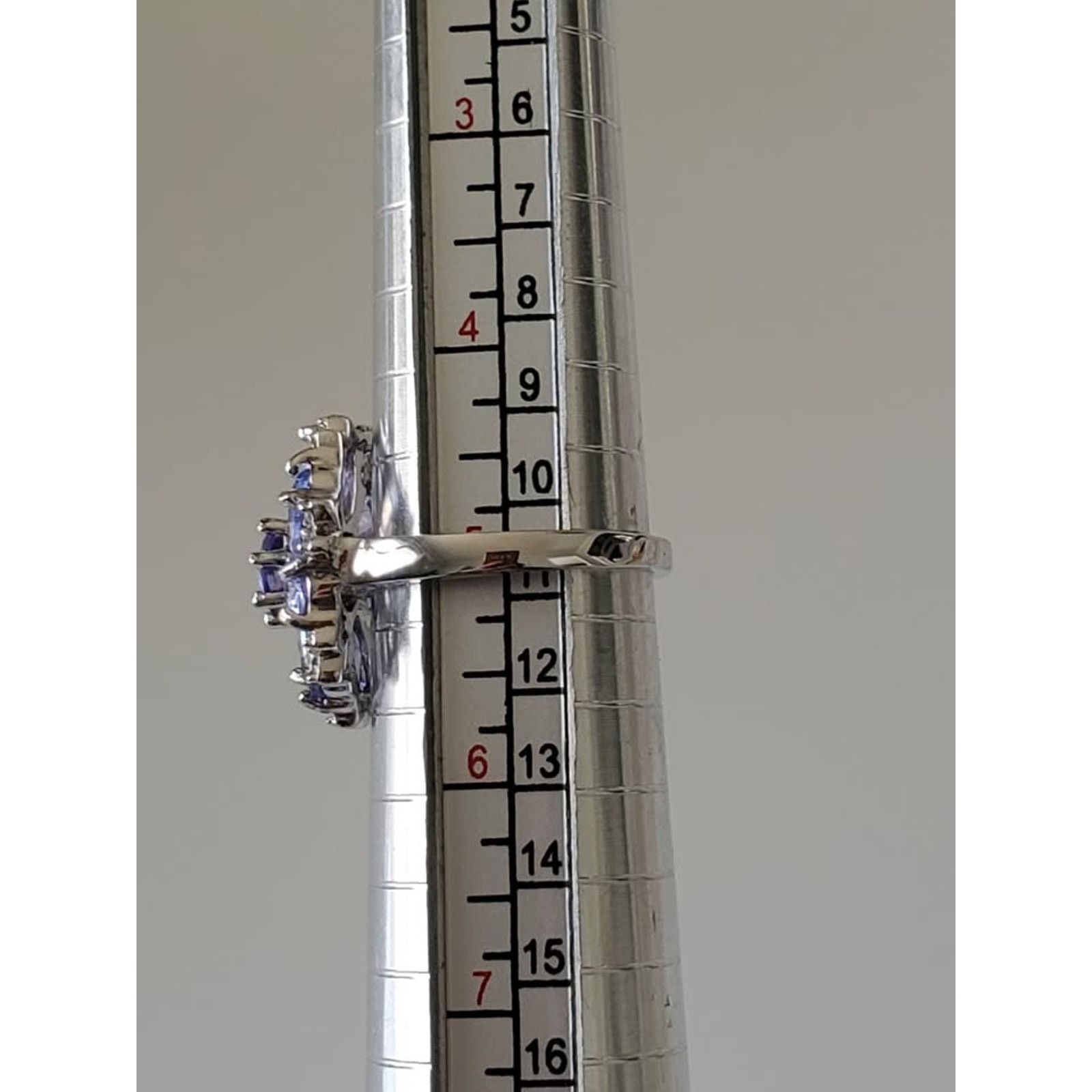 Other Beautiful Floral Cluster Sterling Silver Ring Size ONE SIZE - 5 Thumbnail