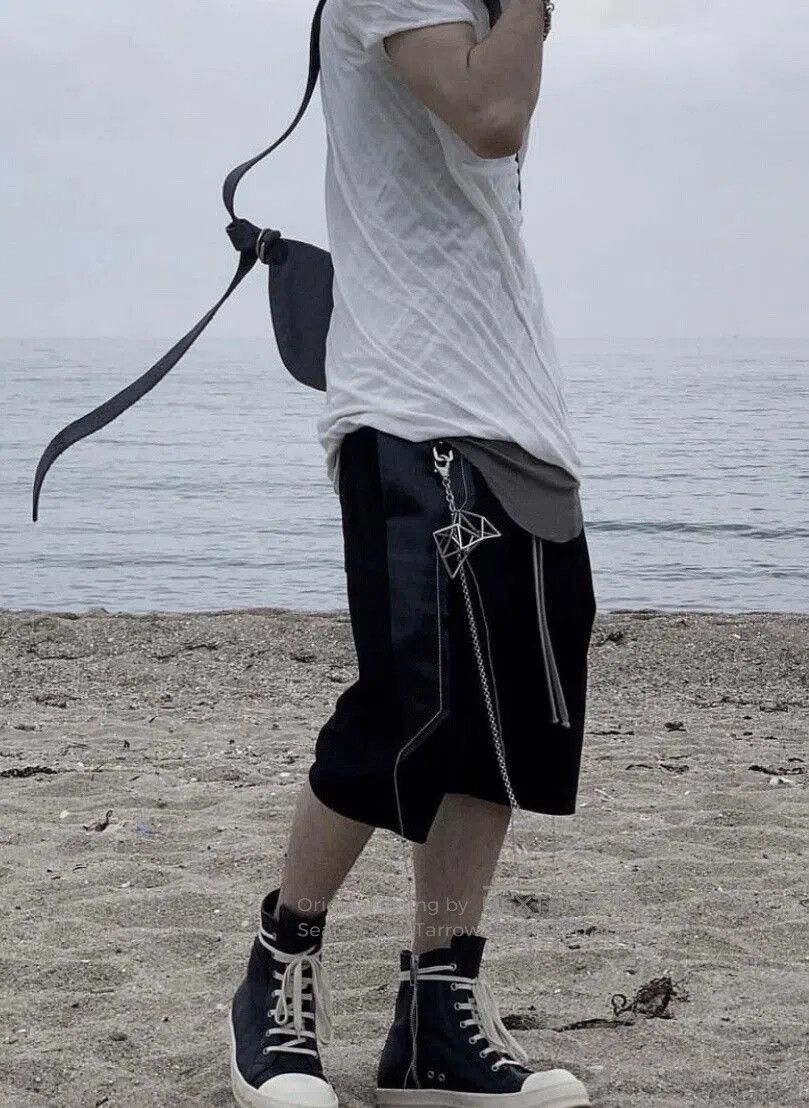 Rick Owens Rick Owens 19s Fringe Shorts. Size US 32 / EU 48 - 4 Thumbnail