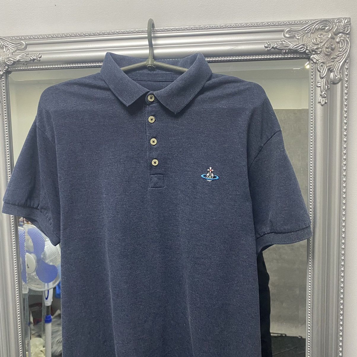 Vivienne Westwood Vivienne Westwood Polo Shirts small Logo vintage Size US L / EU 52-54 / 3 - 2 Thumbnail