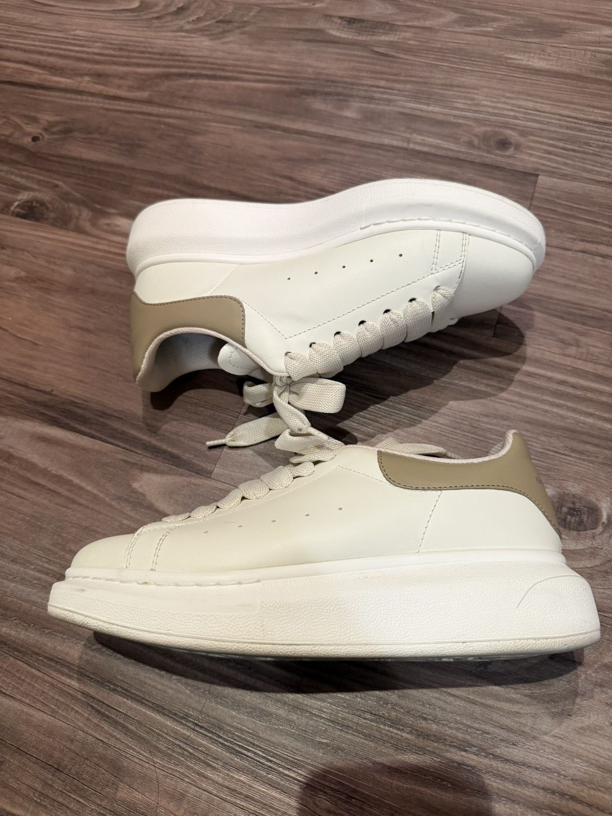 Alexander McQueen Alexander Mcqueen oversized sneaker Size US 6.5 / IT 36.5 - 8 Thumbnail