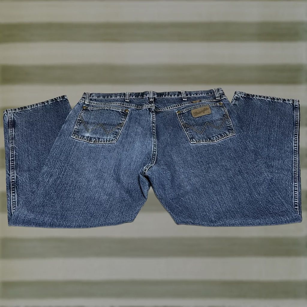Wrangler Wrangler Cowboy Cut Jeans Straight Denim 40x30 Blue Distressed Mens Regular 40in Inseam Cowboy Southwestern Logo Distressed 13MGSDS Size US 40 / EU 56 - 1 Thumbnail