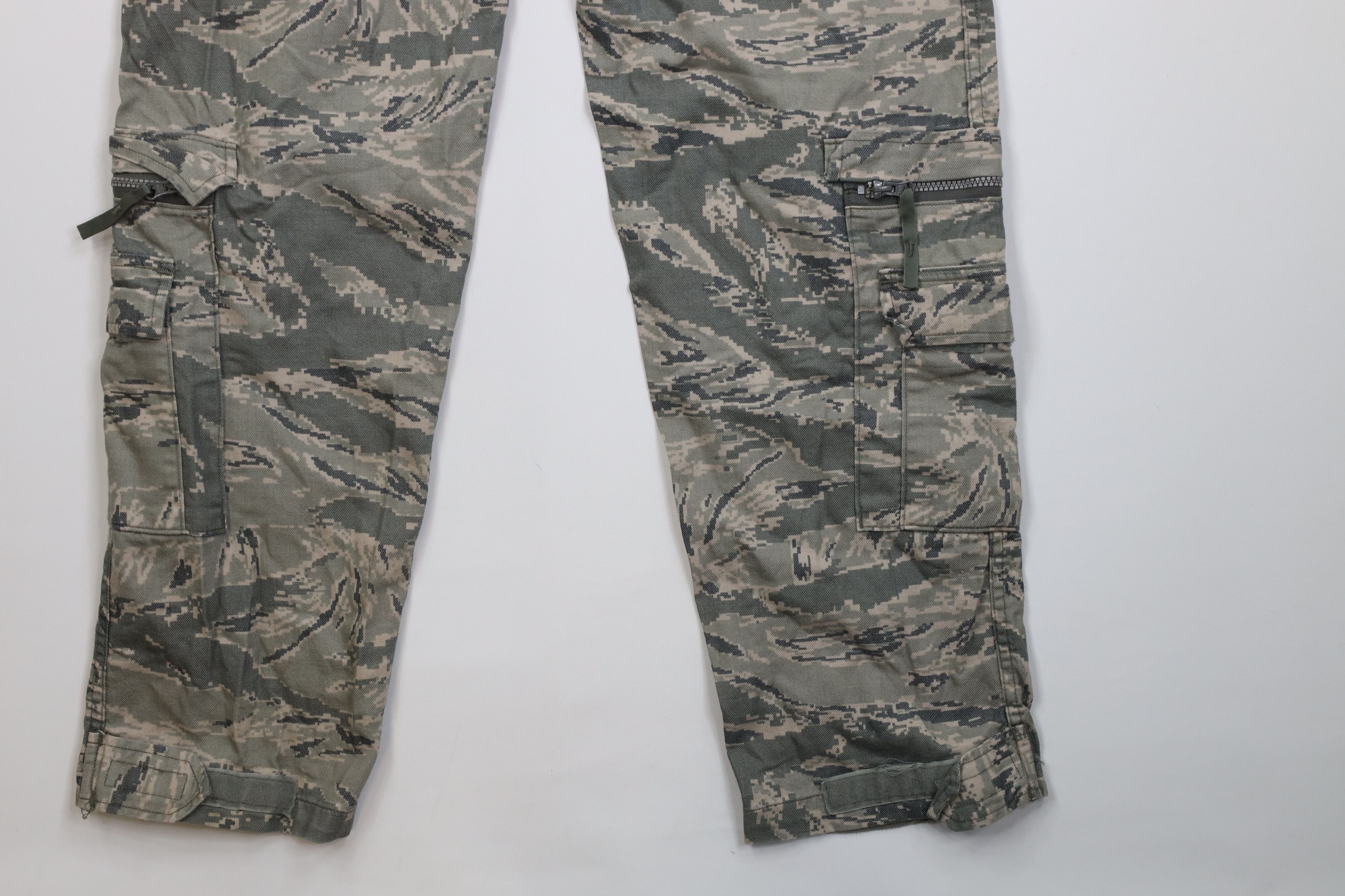 Vintage Vintage Y2K USGI Long Airmans Battle Camouflage Cargo Pants Size US 34 / EU 50 - 16 Thumbnail