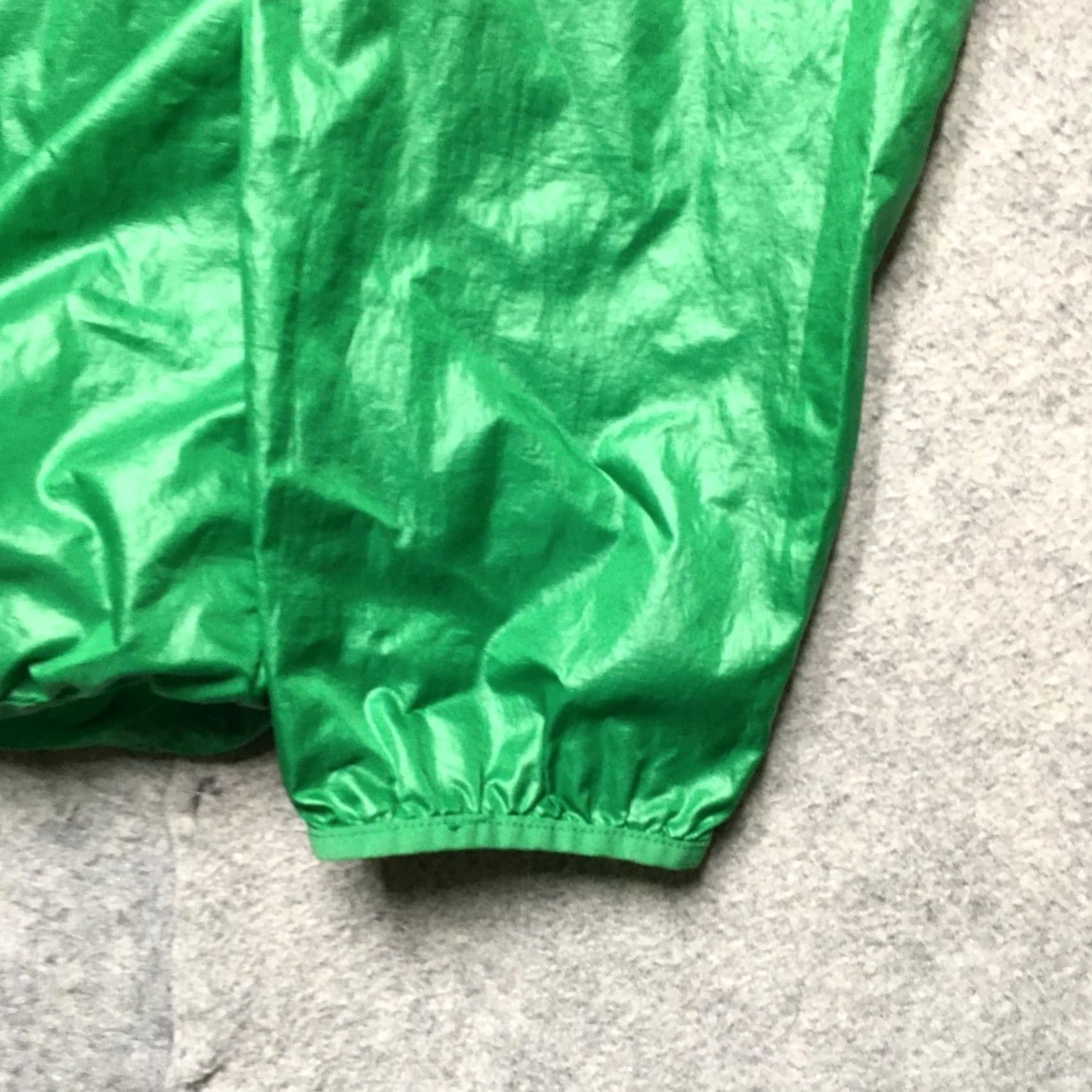 Helly Hansen Helly Hansen Training Jacket Mens XL Green Packable Pocket Hooded Windbreaker Size US XL / EU 56 / 4 - 2 Thumbnail