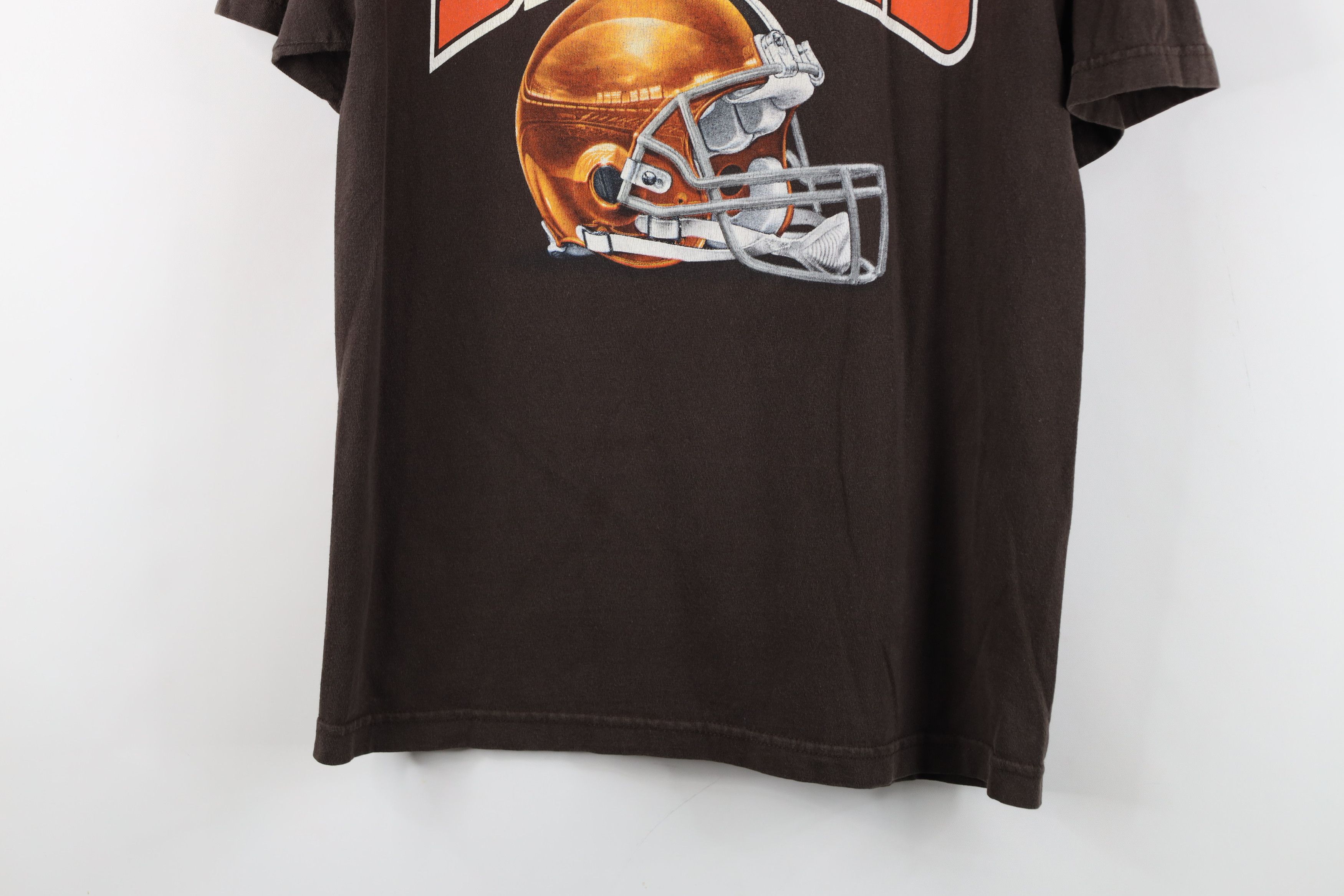Vintage Vintage NFL Cleveland Browns Football Helmet T-Shirt Brown Size US M / EU 48-50 / 2 - 3 Thumbnail