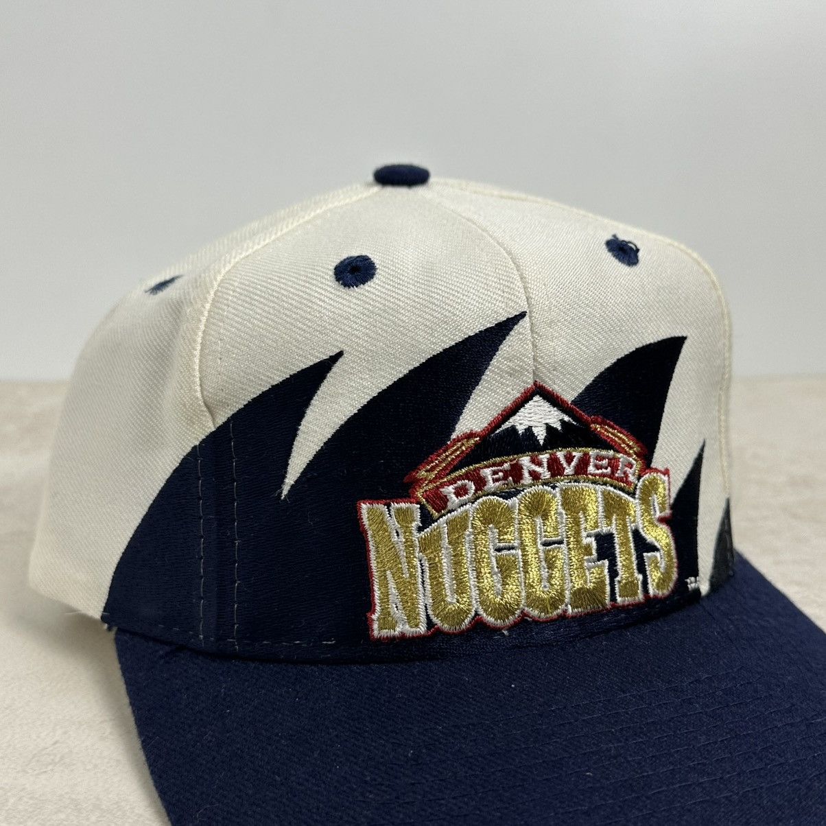 Logo Athletic × NBA × Vintage Vintage 90s Shark Tooth Denver Nuggets Hat Size ONE SIZE - 2 Thumbnail