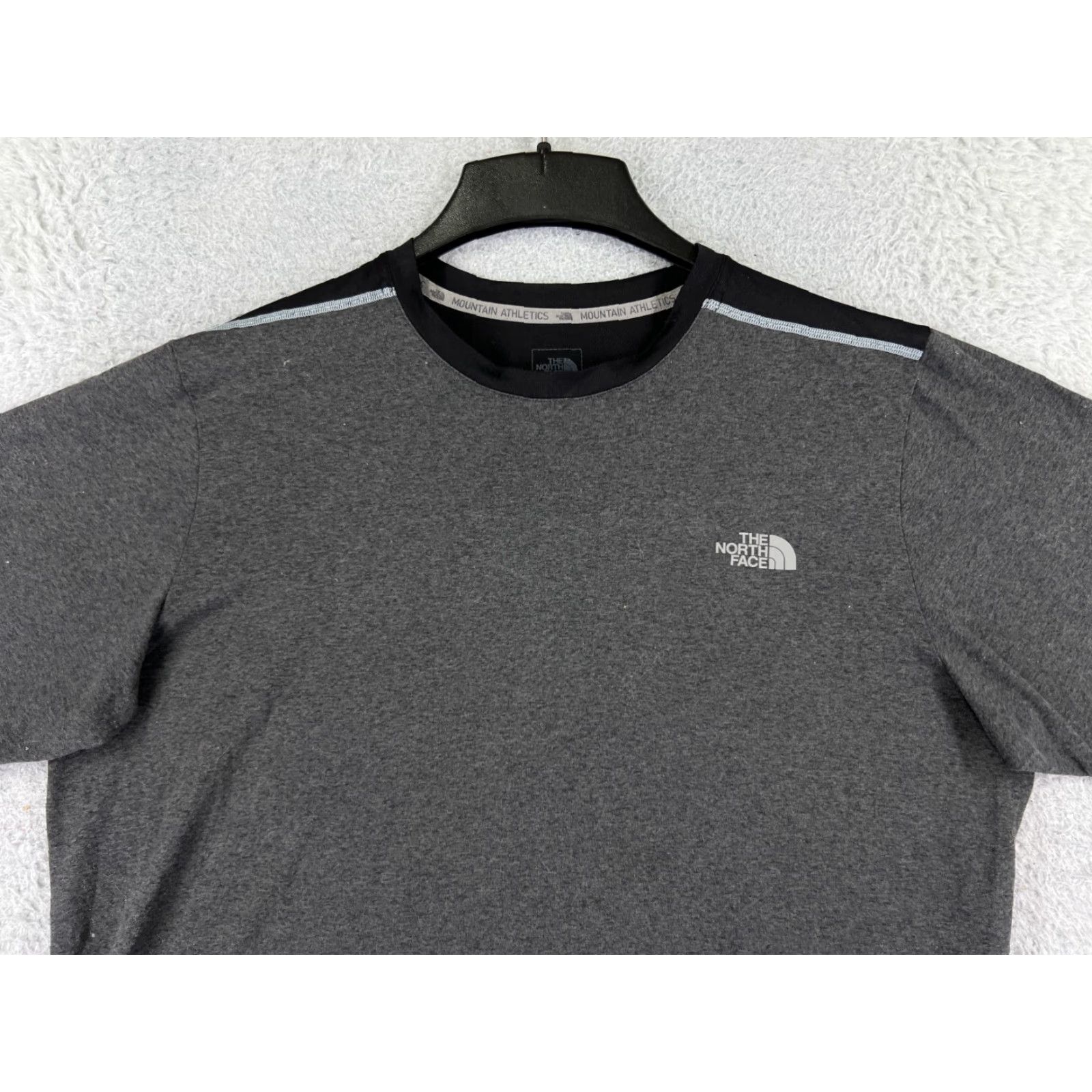 The North Face The North Face Shirt Men L Gray Short Sleeve Crew Neck Flashdry Polyester Size US L / EU 52-54 / 3 - 6 Thumbnail