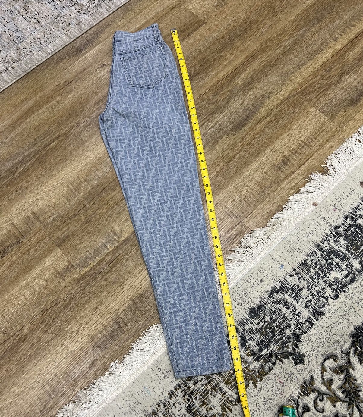 Fendi VINTAGE FENDI MONOGRAM ITALIAN DESIGNER JEANS DENIM Size 25" / US 0 / IT 36 - 14 Thumbnail