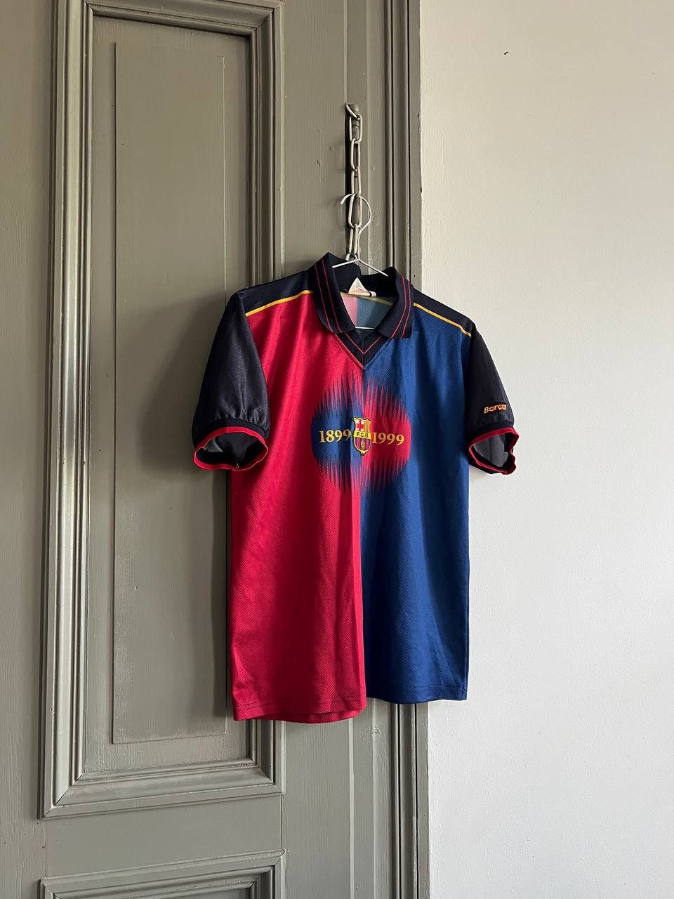Vintage Vintage 1899-1999 Rivaldo F.C Barcelona 90s Soccer Jersey Size US S / EU 44-46 / 1 - 3 Thumbnail