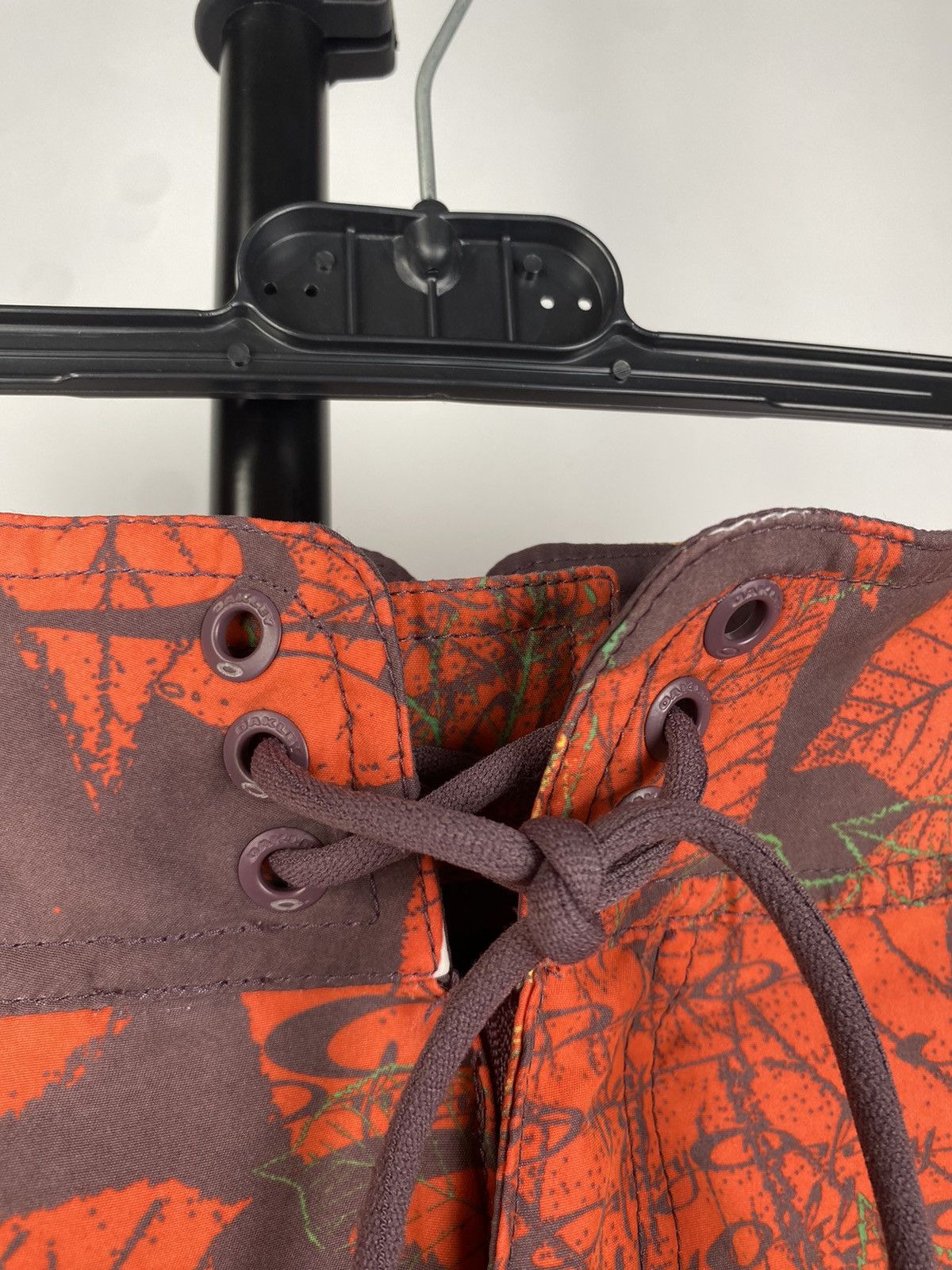 Oakley × Vintage Vintage Oakley Monogram Swim Shorts Orange Size 28" / US 6 / IT 42 - 6 Thumbnail