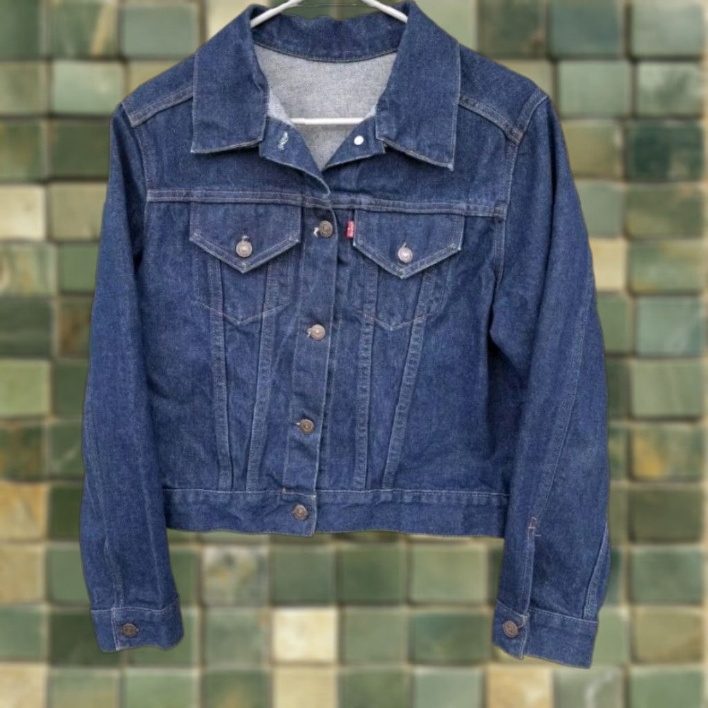 Denime VINTAGE Levi’s Denim Trucker Jacket Shirts Psychedelic Shrooms 70s 43 In Chest Blue Denim Regular Small USA Mens Size US S / EU 44-46 / 1 - 1 Thumbnail
