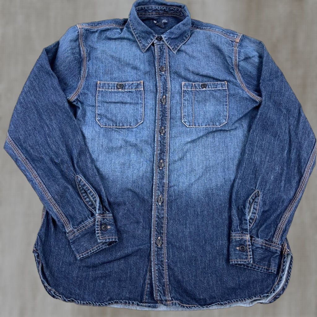 Gap Gap Denim Shirt Men Medium Blue Button Up Dark Wash Western Faded Adult Size US M / EU 48-50 / 2 - 1 Thumbnail
