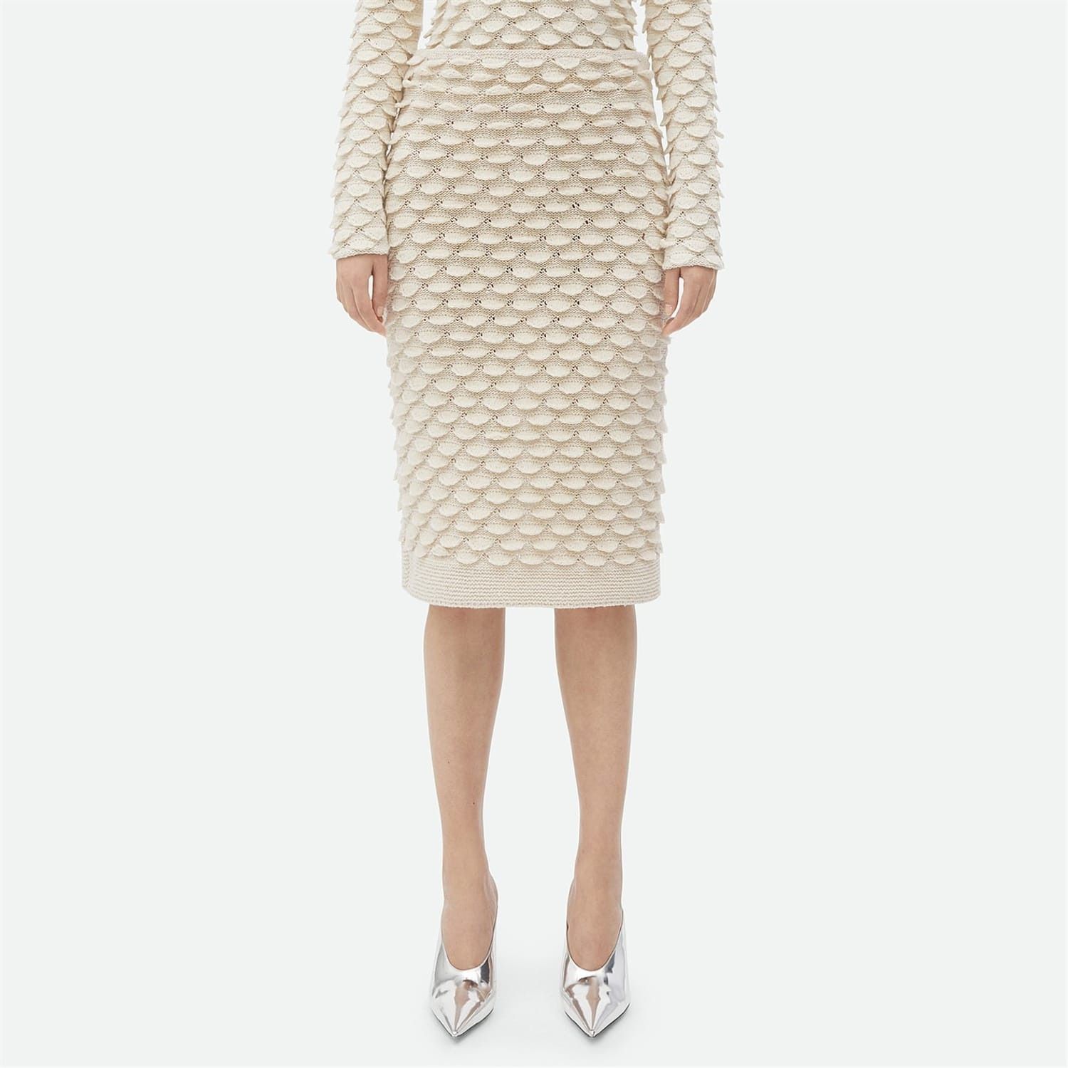 Bottega Veneta Bottega Veneta Fish Scale Wool Midi Skirt in Cream Size 36" / US 14 / IT 50 - 1 Thumbnail