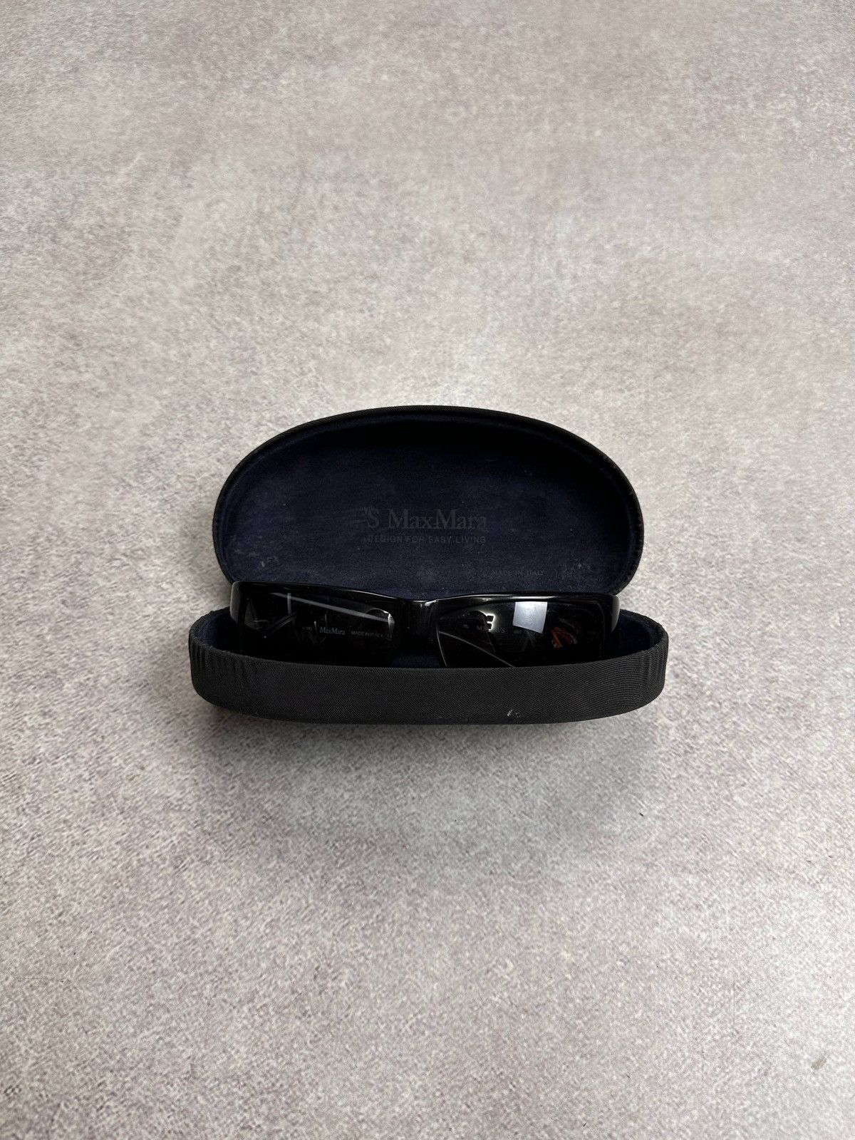 Vintage Max Mara Black Vintage Sunglasses Size ONE SIZE - 6 Thumbnail