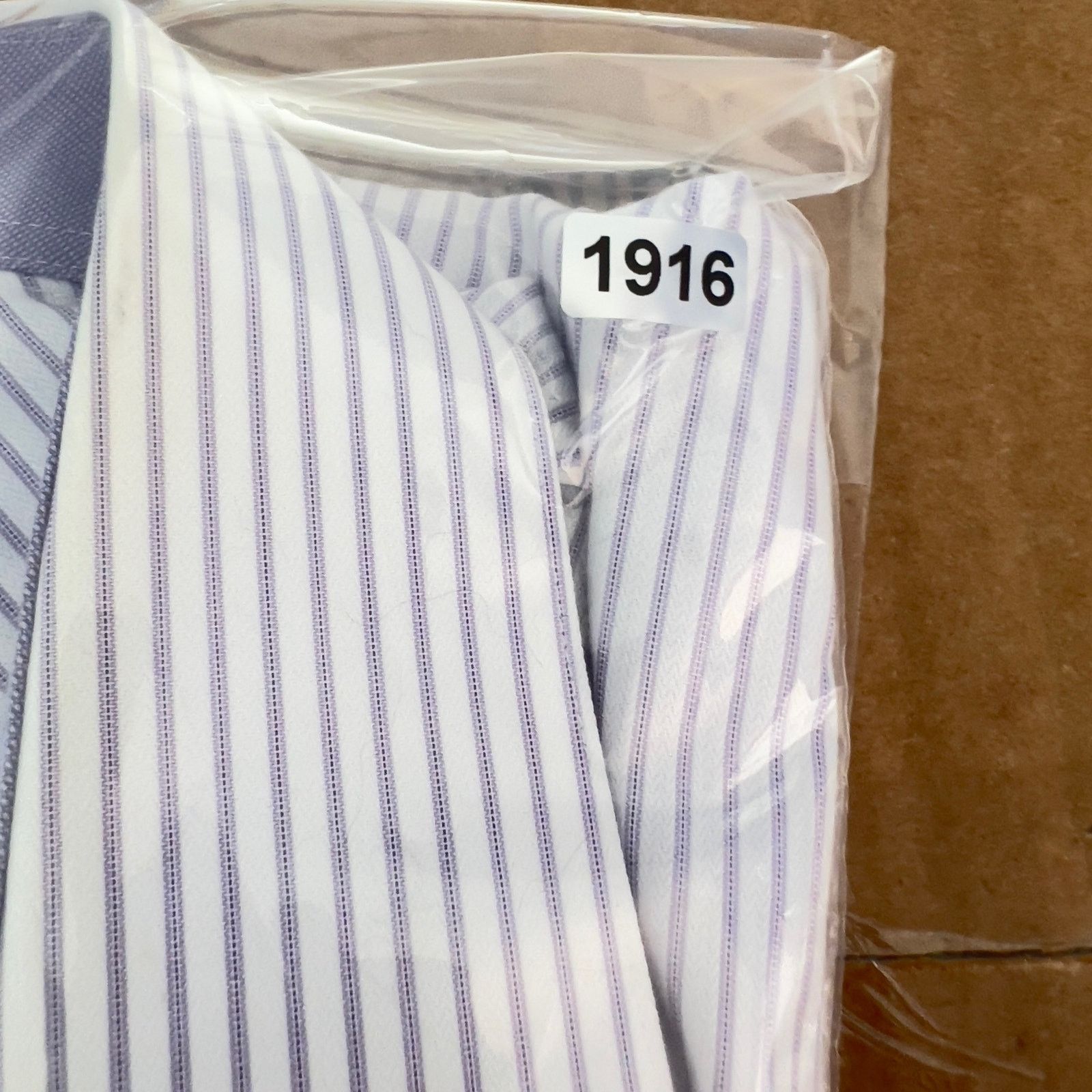 Other Jhane Barnes Button Dress Shirt Men's 18 34/35 Slim Fit Size US L / EU 52-54 / 3 - 13 Thumbnail